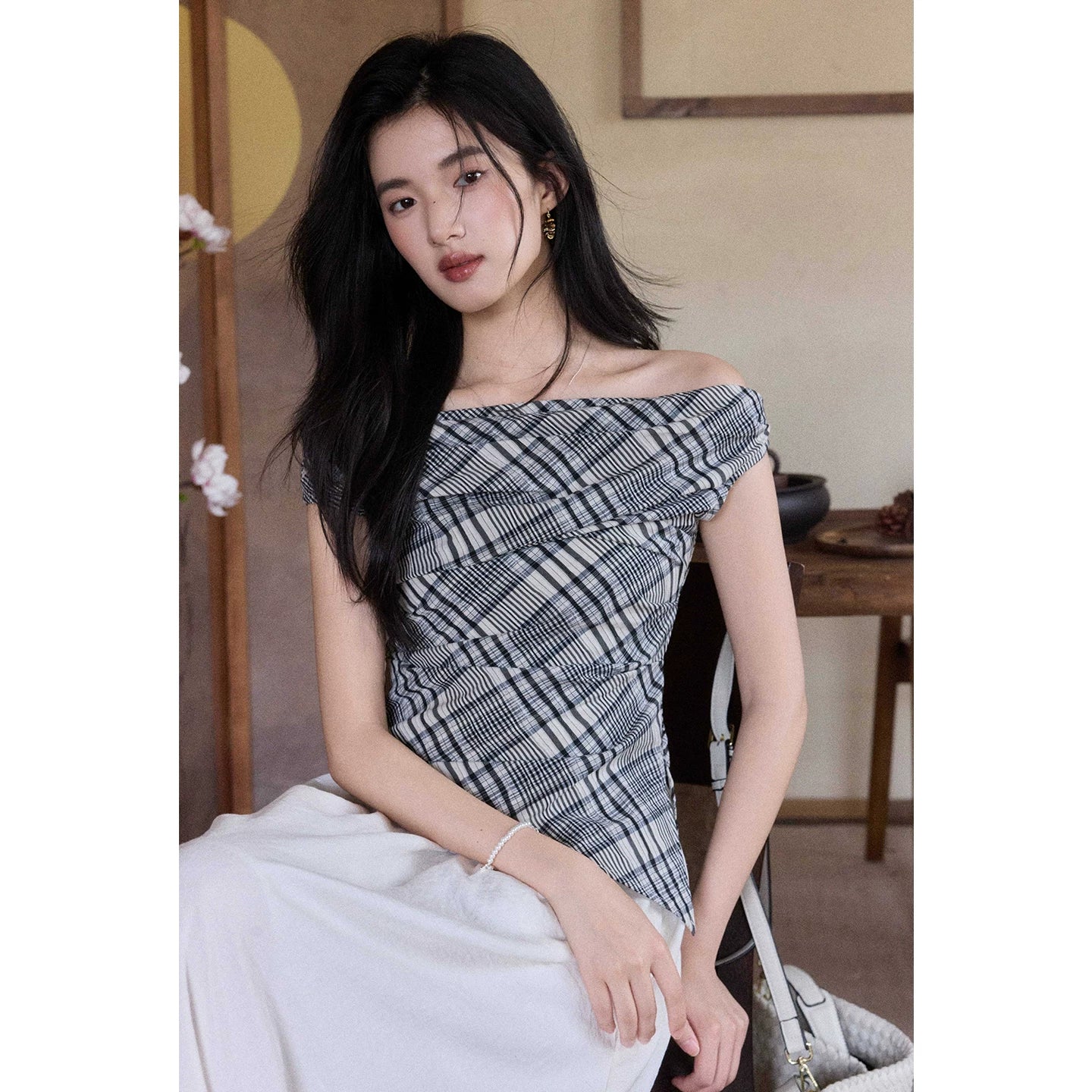 TYANG Retro Plaid Shoulder Top