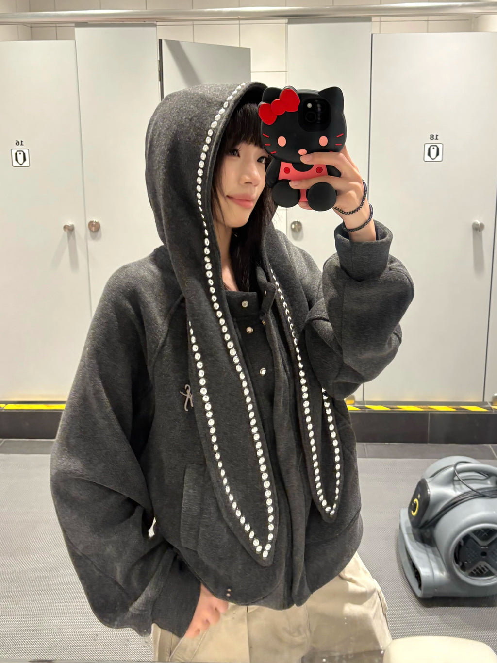 BF. BORFEND Rabbit Ear Rivet Hooded Sweater Jacket