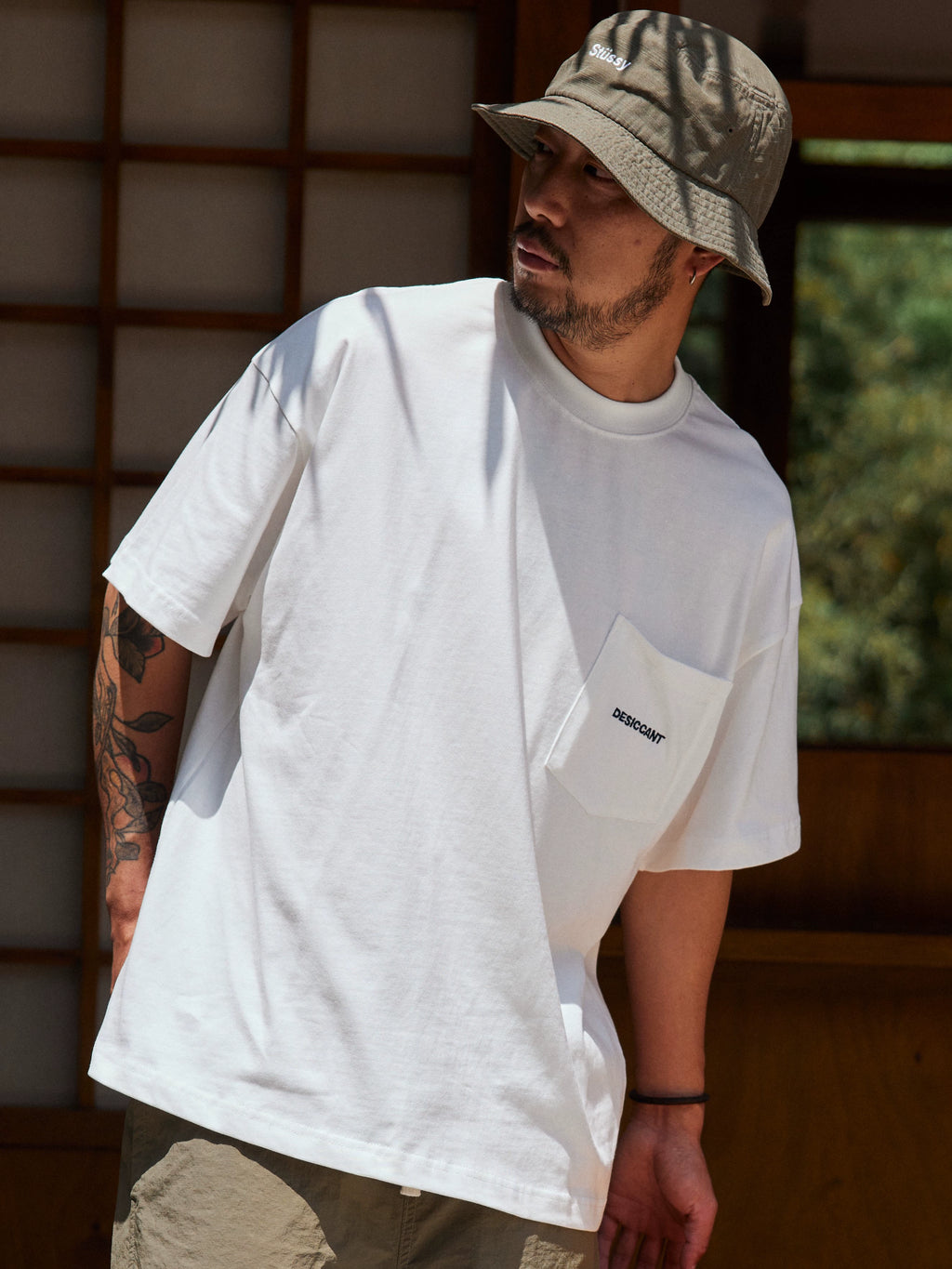 DESICCANT Embroidery LOGO Silhouette Loose Tee