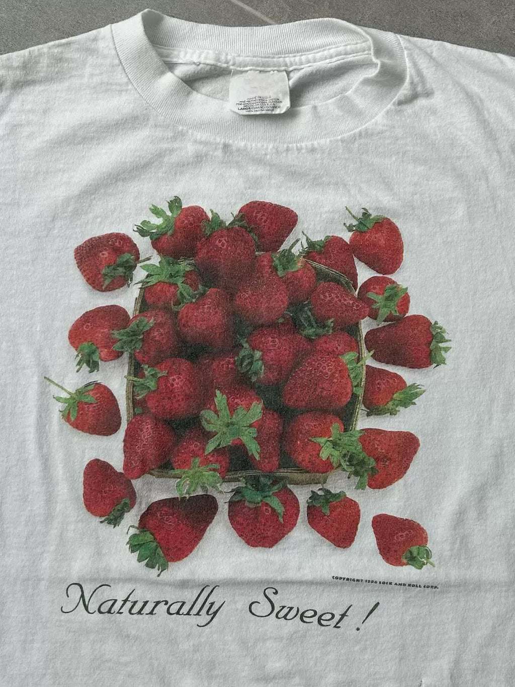 Wang Youbing Strawberry Printing Advanced Sense Casual Tee