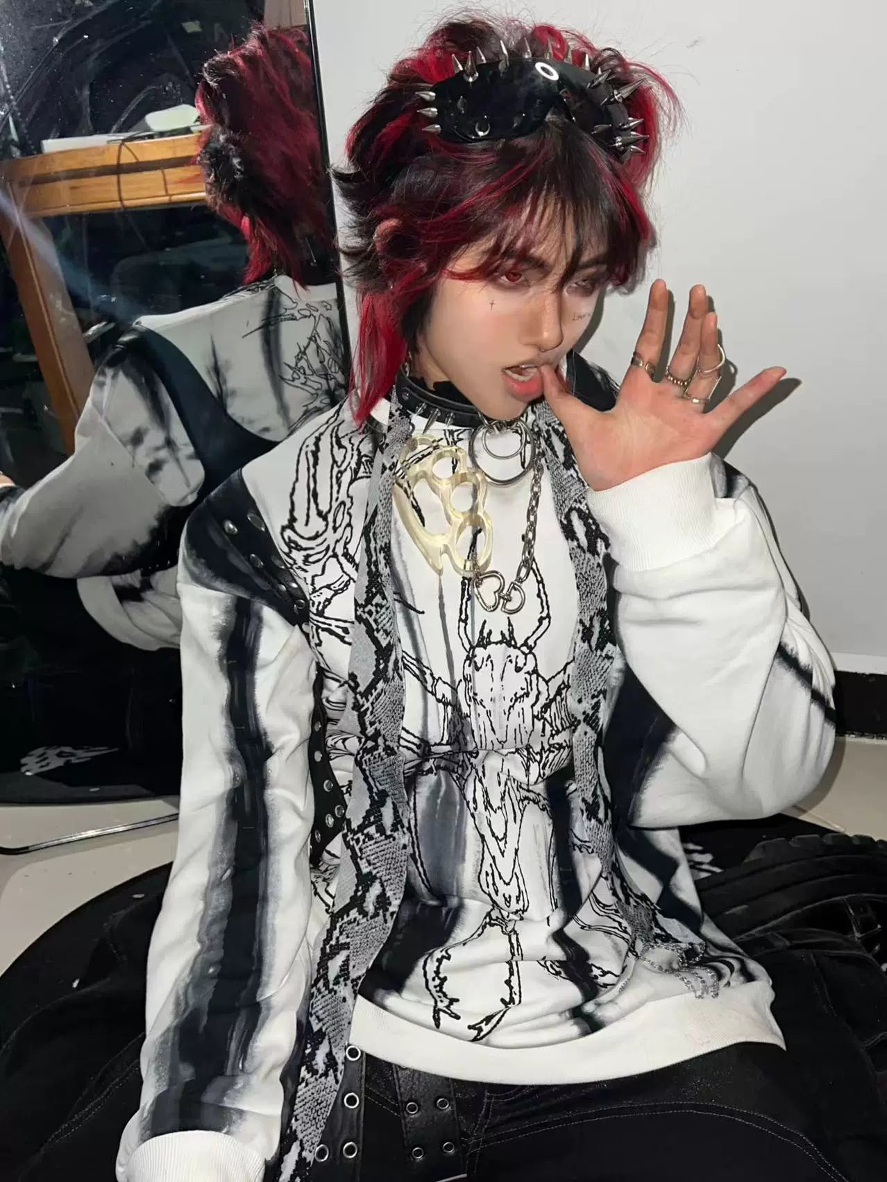 WETBODY Dark Neutral Loose Sweater