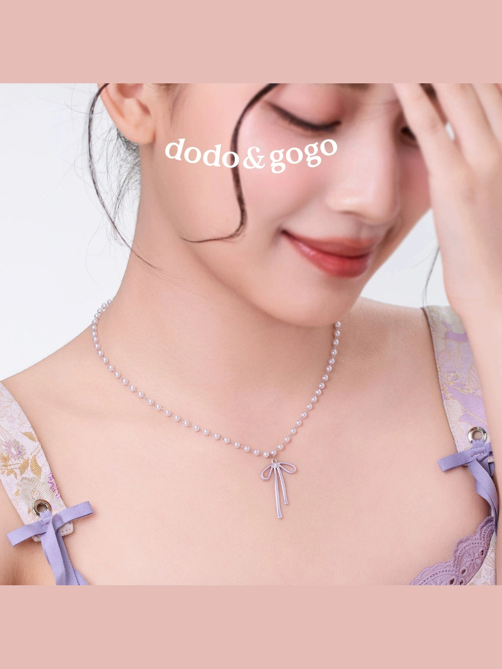 DODOGOGO Bead Chain Bow Necklace