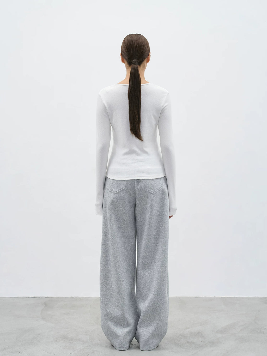 EIGHTHMONTH V-neck Simple and Versatile Long Sleeves
