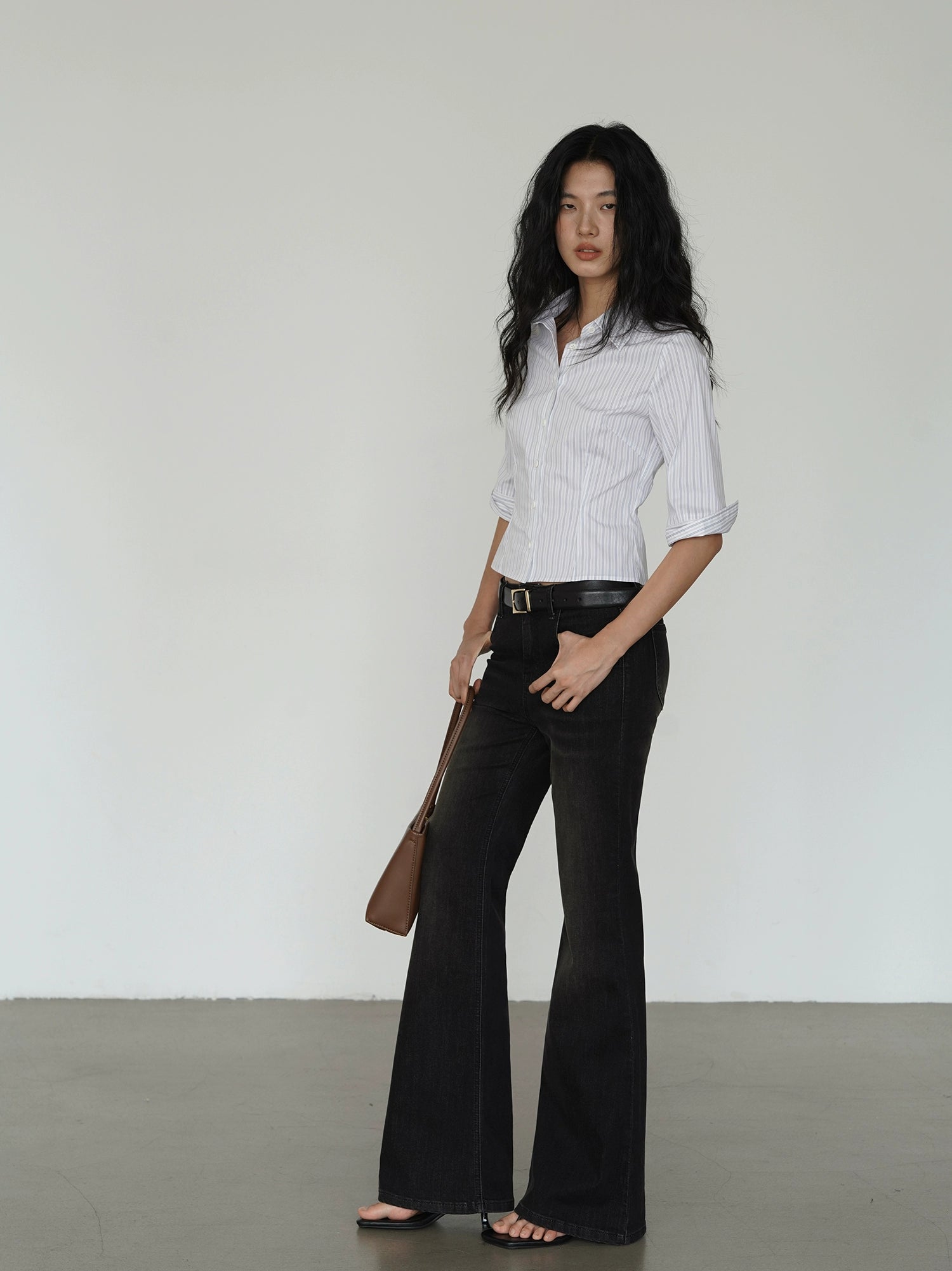 EIGHTHMONTH Striped Waist Mid-sleeved Shirt