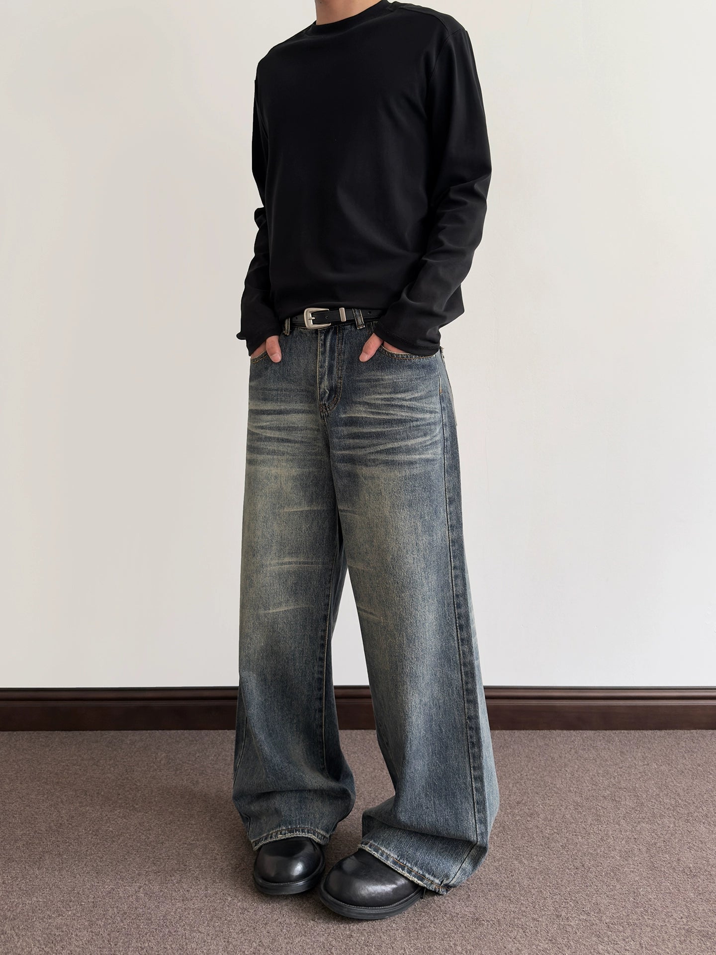 A PUEE Retro Cat Whisker Made Old Jeans