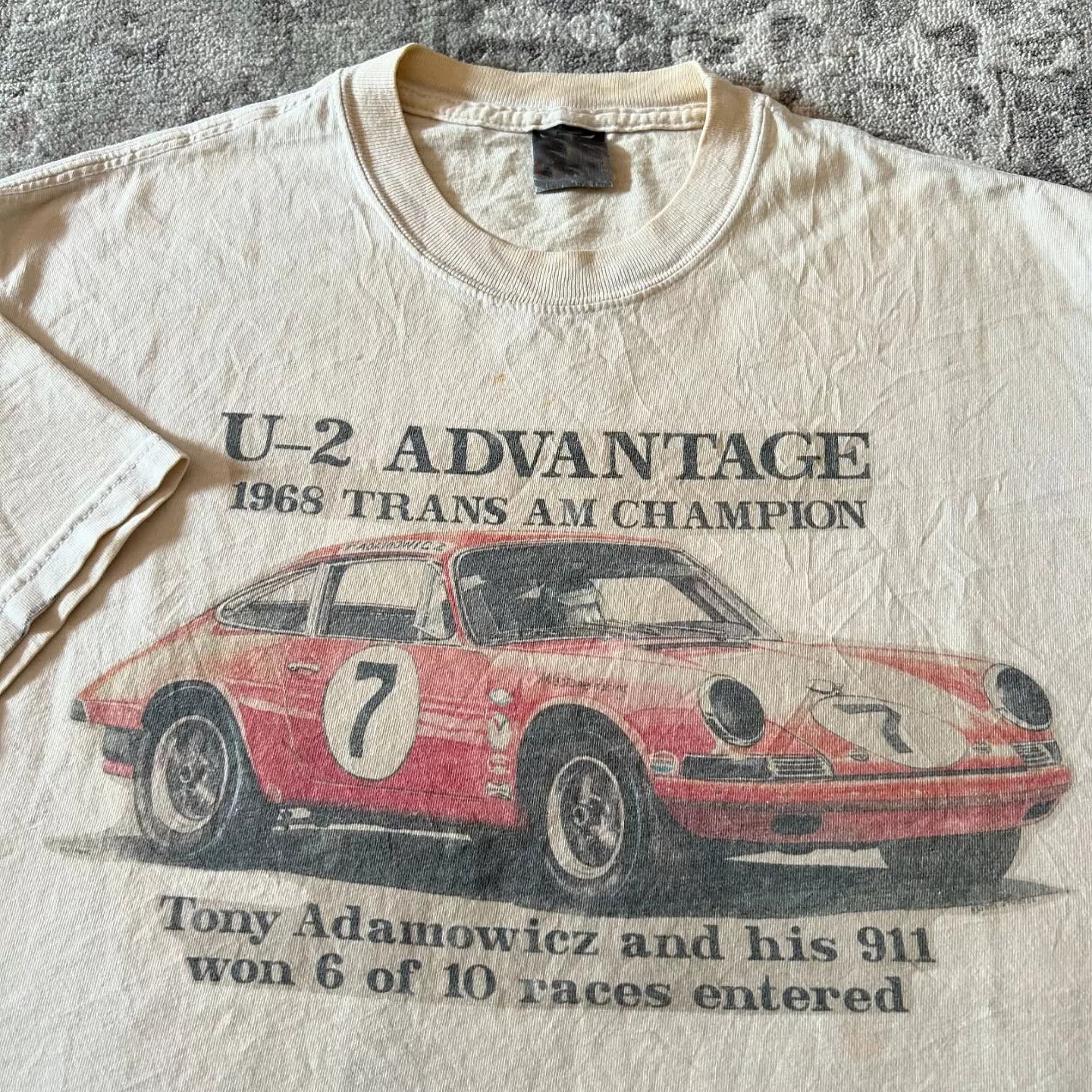 Wang Youbing Retro Racing Print Versatile Tee