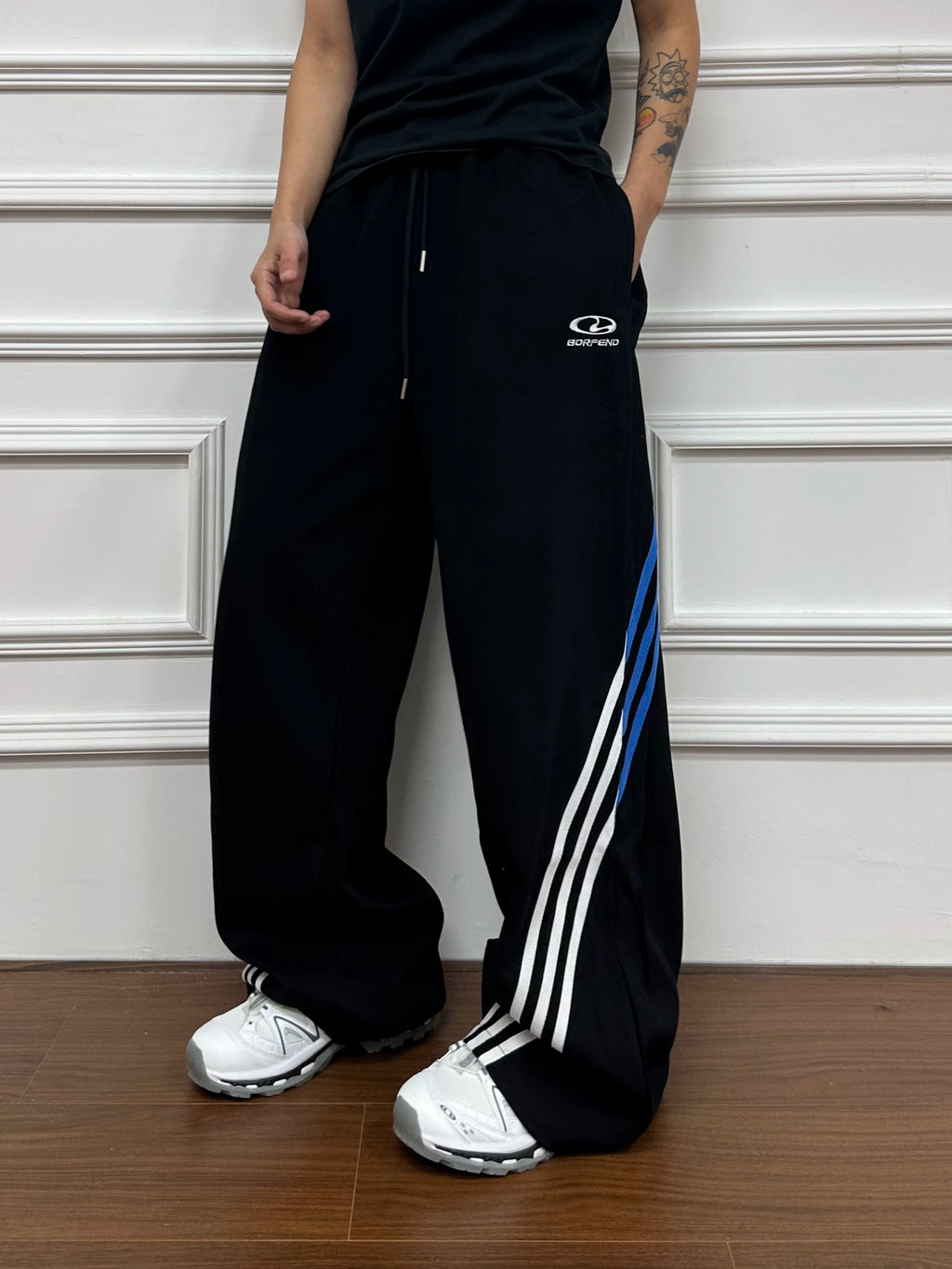 BeOurRule Vintage Straight Contrast Three-Bar Splicing Wide Leg Casual Pants