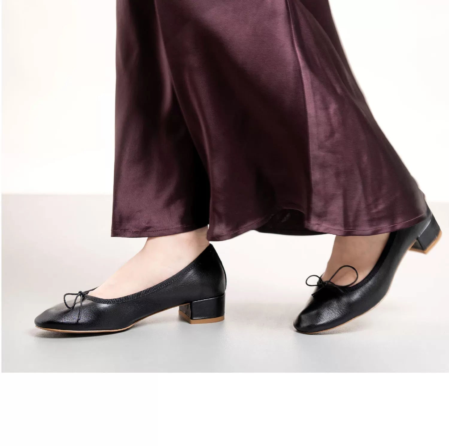 L'aise Bow Mid-heel Shoes