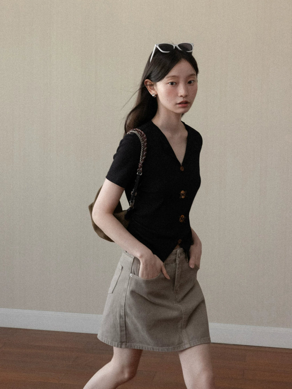 Cantonstory Retro V-neck Front Shoulder Waist Thin Tee