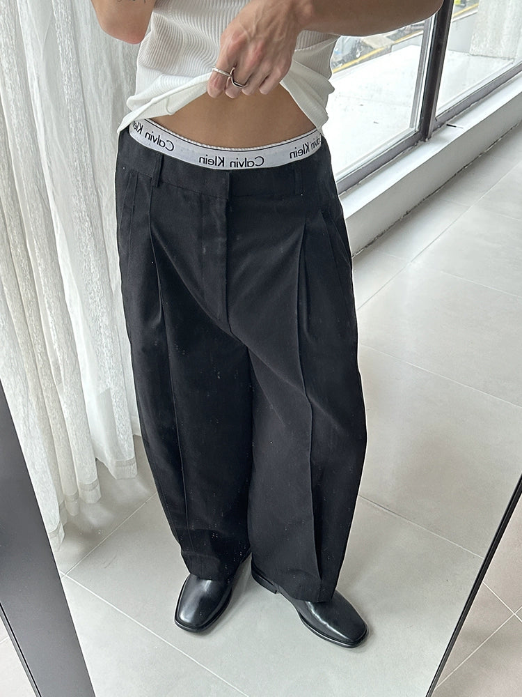 COLN crisp & loose cotton pleated pants