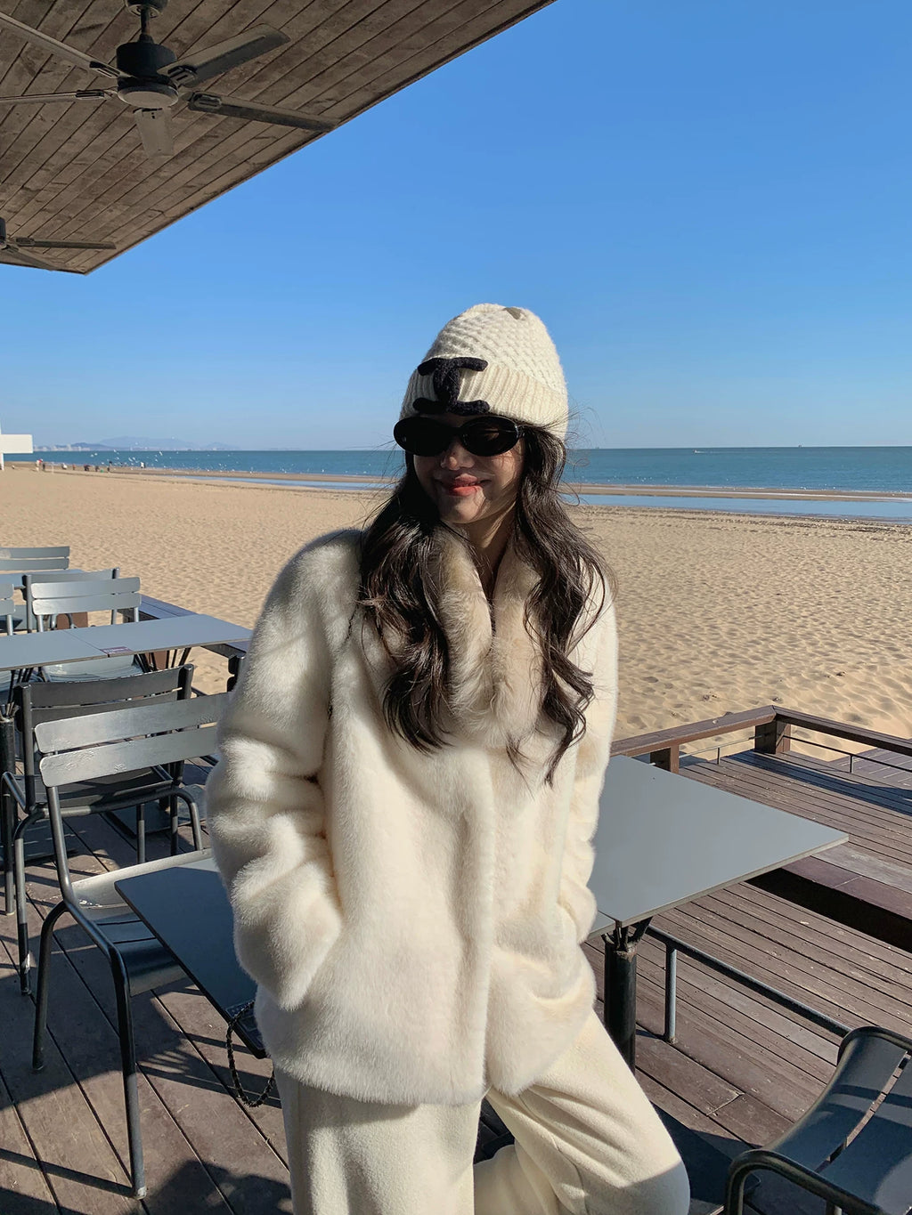 Pusumede Temperament V-neck Loose Short Plush Jacket
