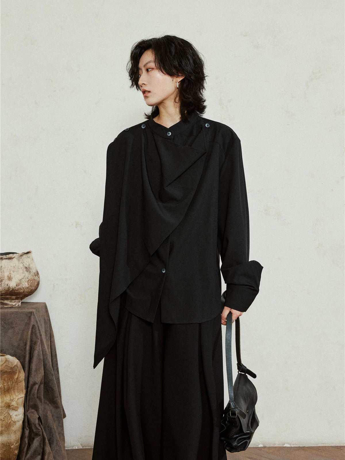 SUNYVONNE Asymmetrical Cut Loose Long Sleeve Shirt