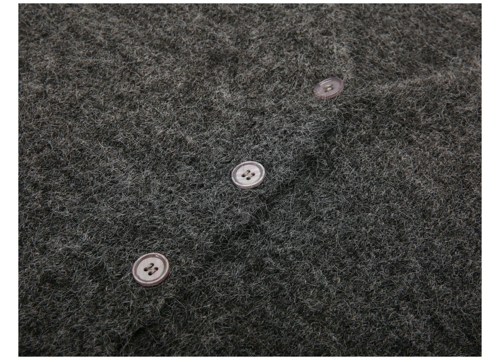 EIGHTHMONTH V-neck Loose-fitting Rough-knit Cardigan