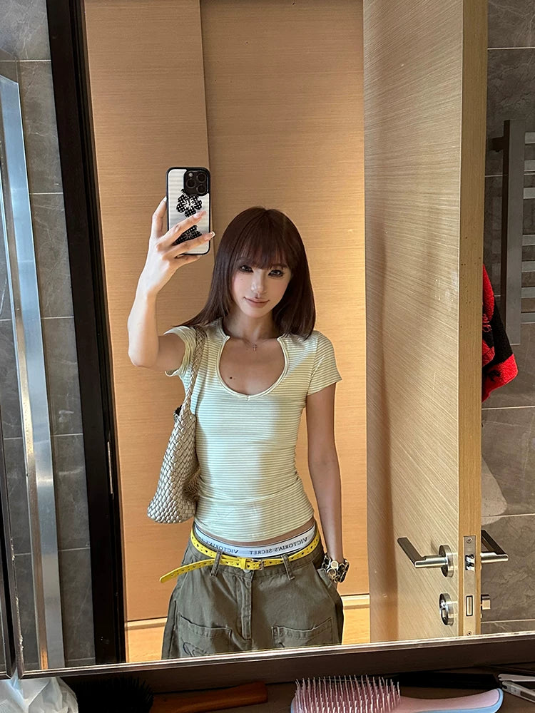 EAHO Striped U-neck Front Shoulder Slim and Thin Tee