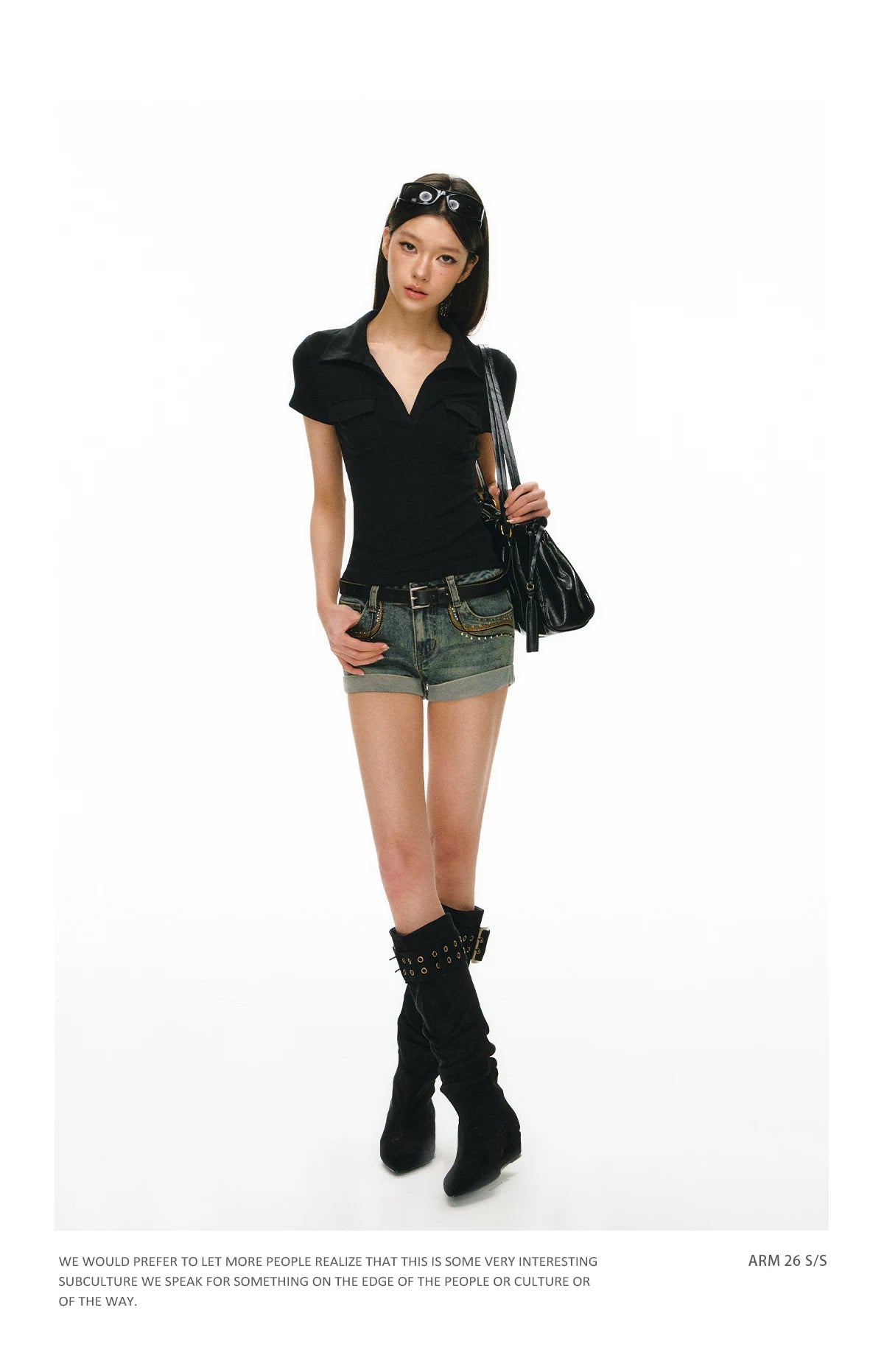 Ariseism Fitted V-Neck Pocket Short Sleeve Tee