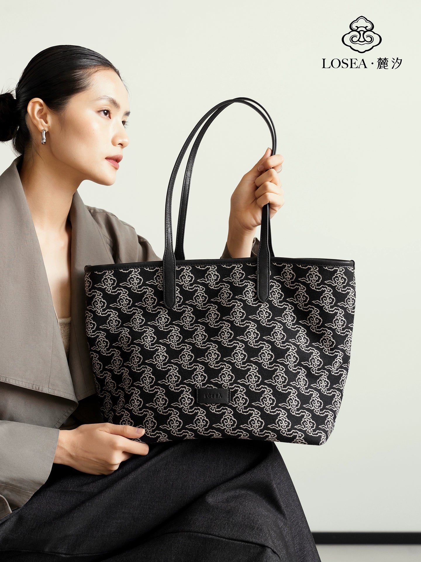 LOSEA Casual Embroidery Large Capacity Tote Bag