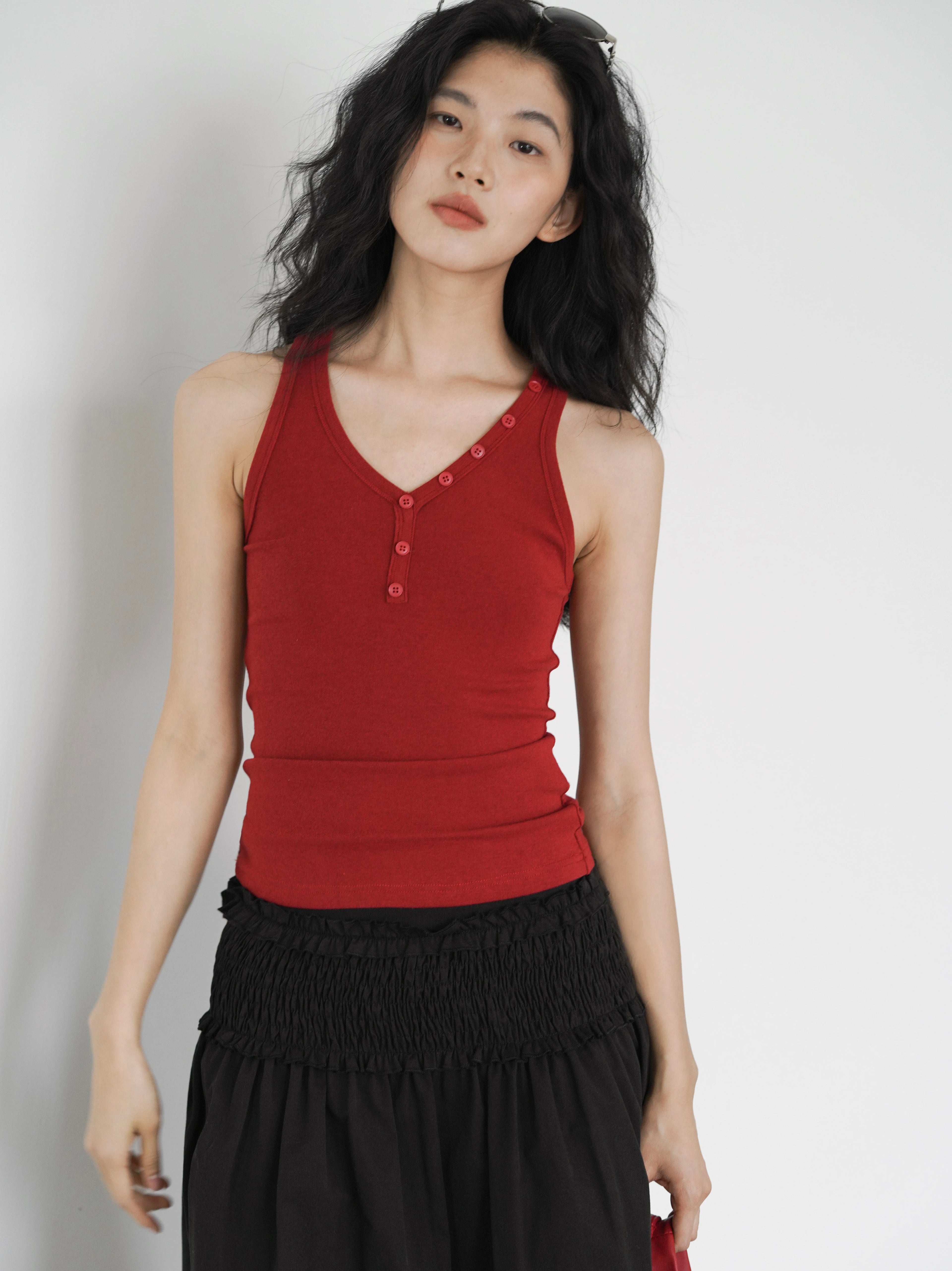 EIGHTHMONTH V-neck Slim Fit Inner and Outer Sling