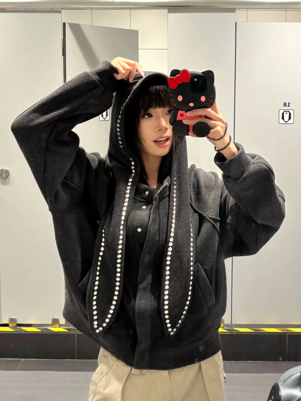 BF. BORFEND Rabbit Ear Rivet Hooded Sweater Jacket
