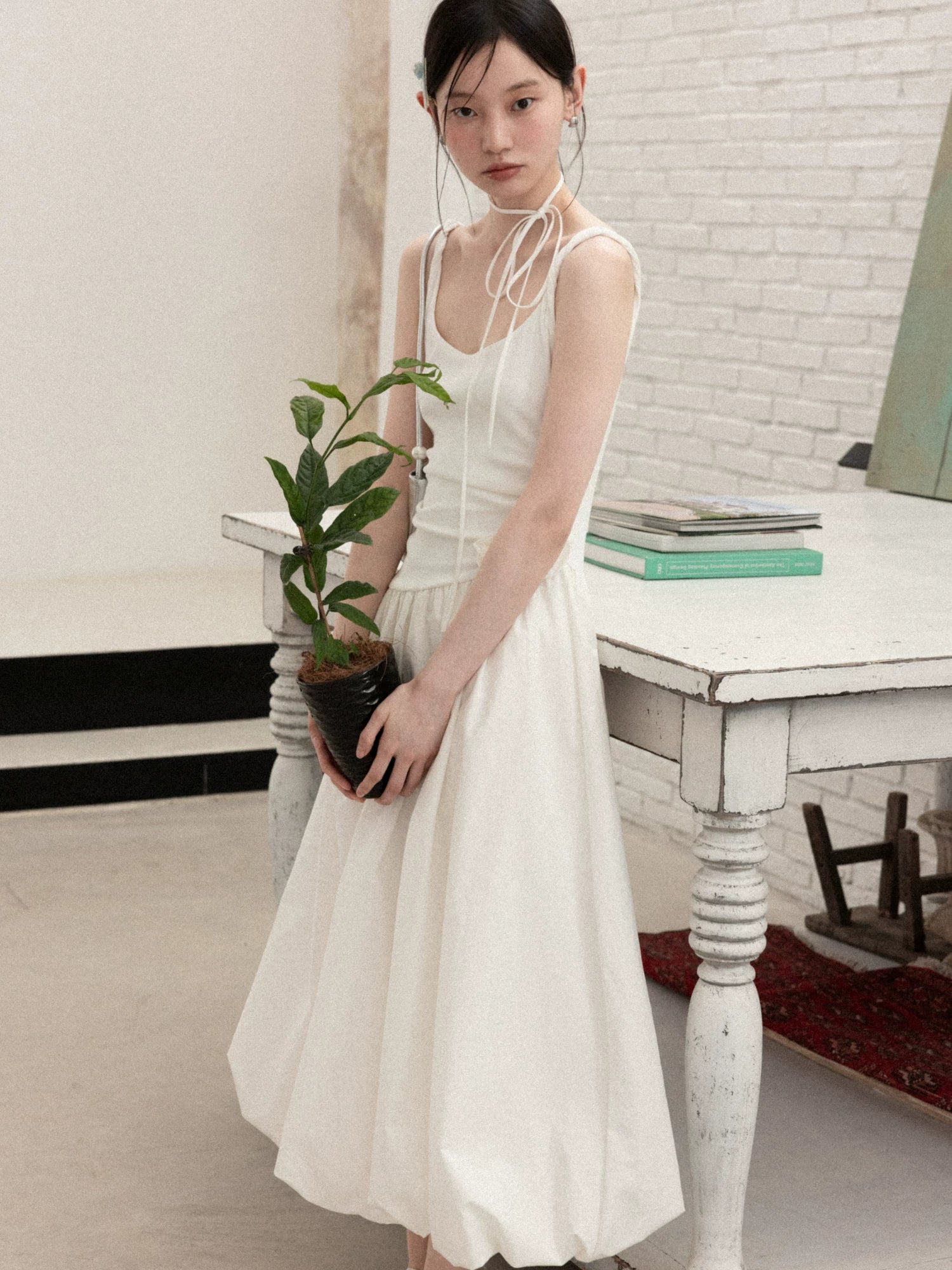 Cantonstory Simple Waist Suspender Dress