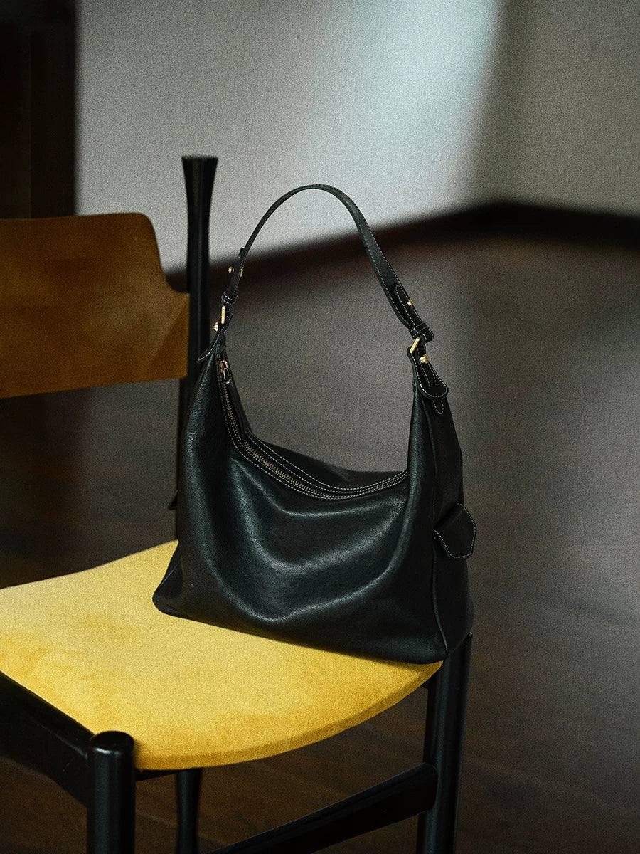 AVALEA Vintage Leather Shoulder Bag