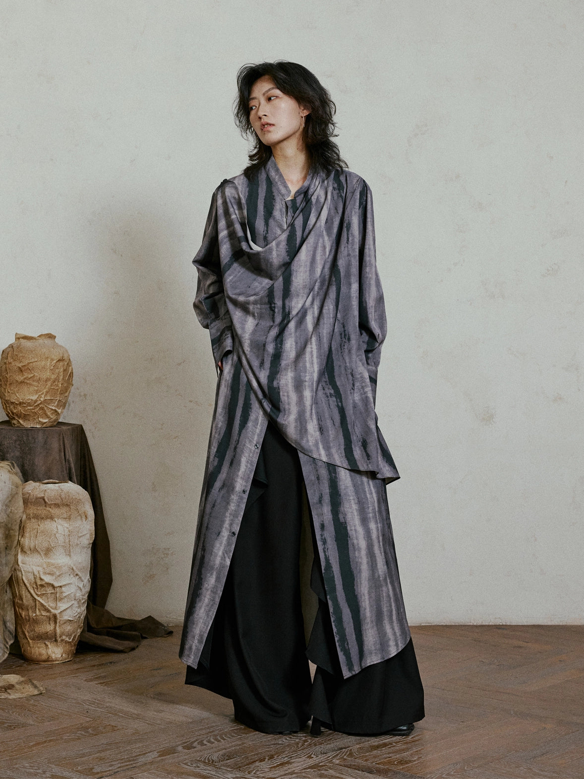 SUNYVONNE Asymmetrical Diagonal Placket Smudged Striped Long-sleeved Shirt