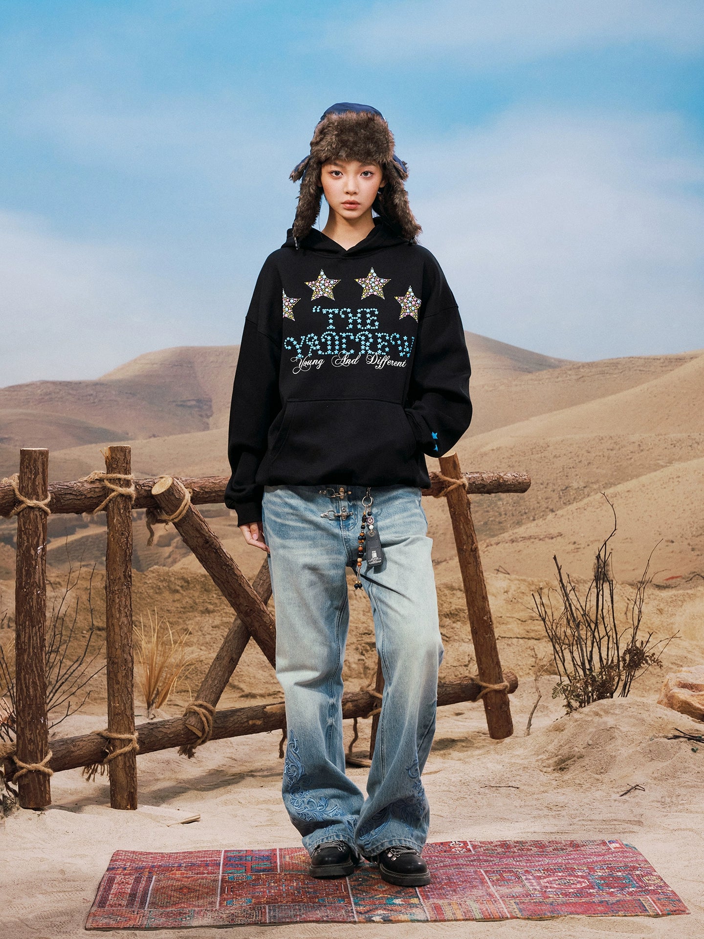 YADcrew Vintage Versatile Female Hot Bead Star Hooded Sweater