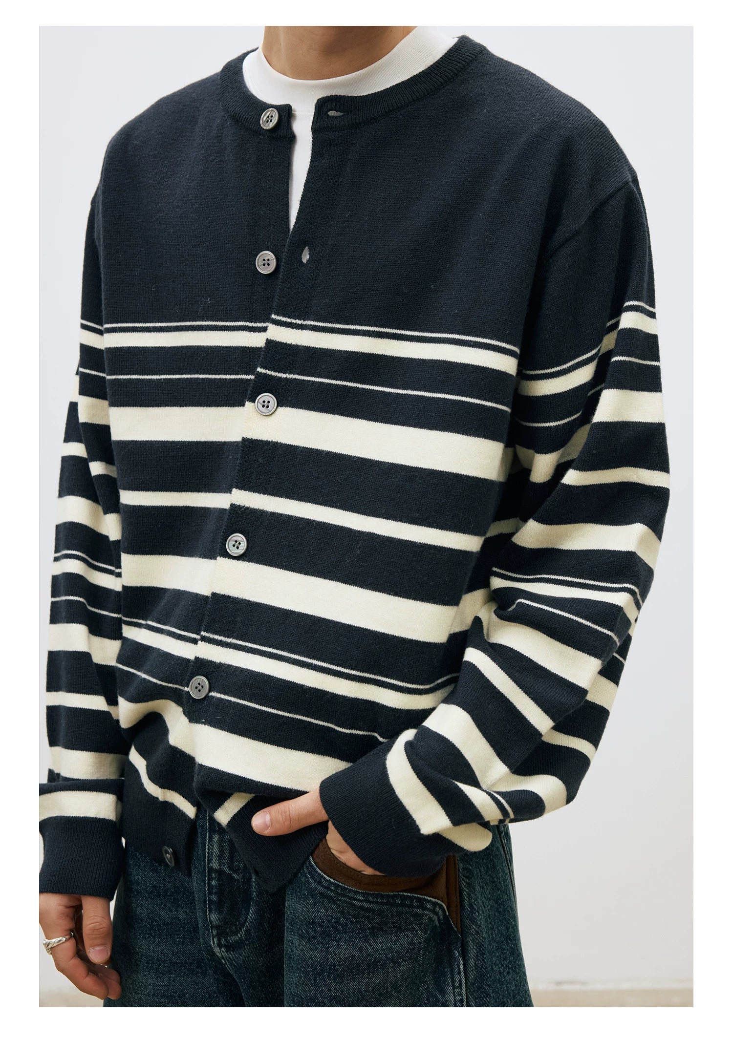 LR Irregular Contrasting Striped Casual Sweater