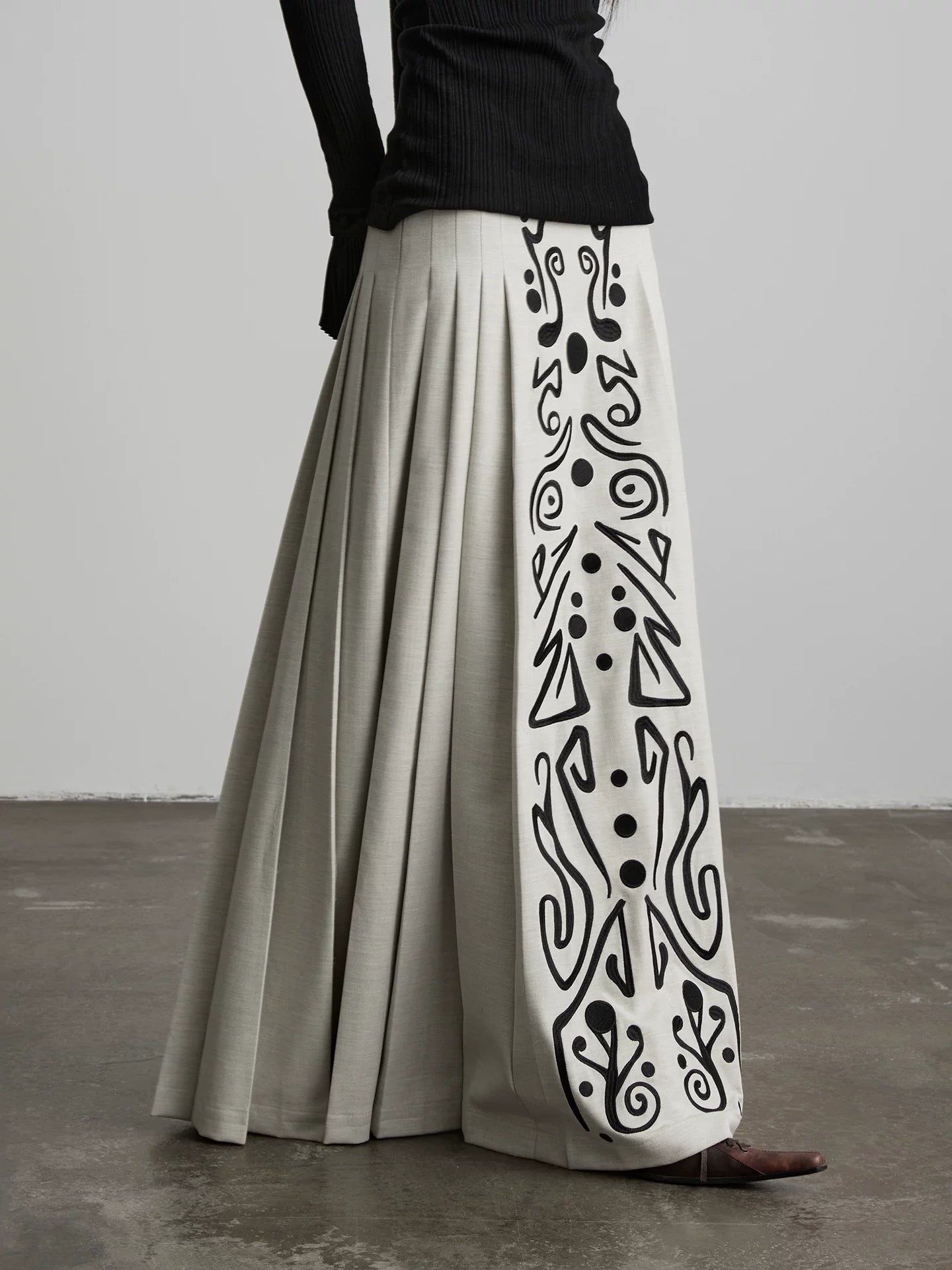 INDULGE Embroidered Pleated Skirt