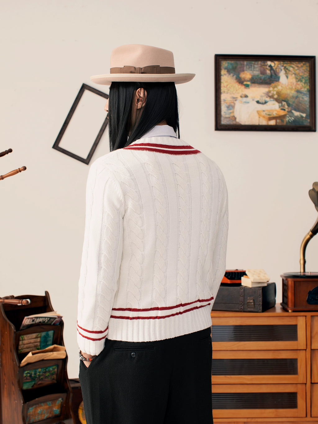 SOARIN British Vintage V-Neck Knitted Sweater