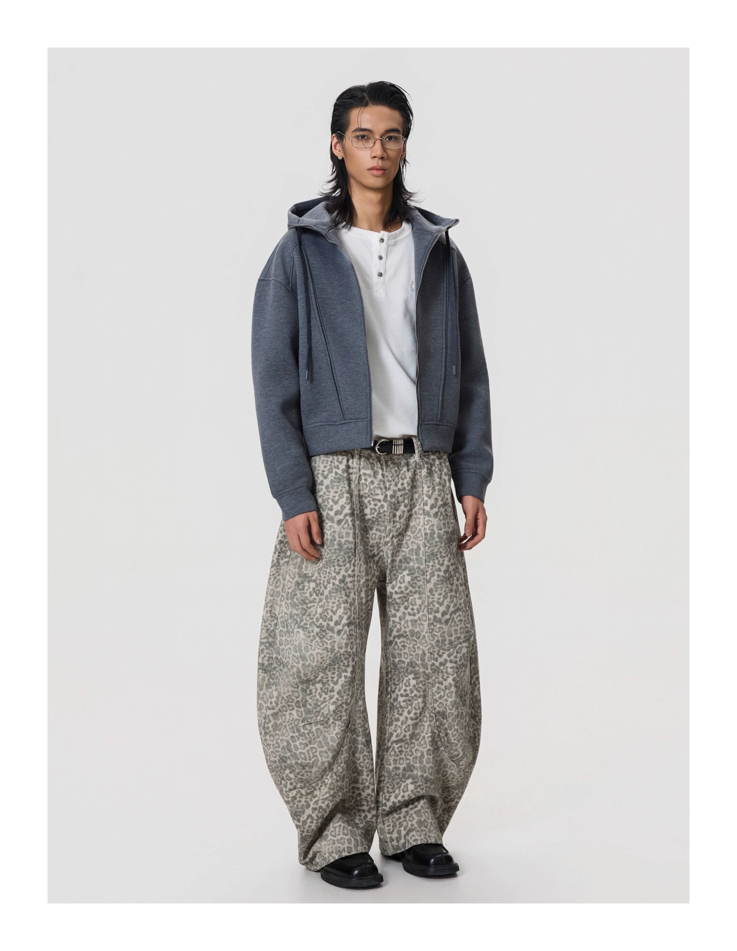 BTSG Vintage Pleated Leopard Wide-leg Jeans