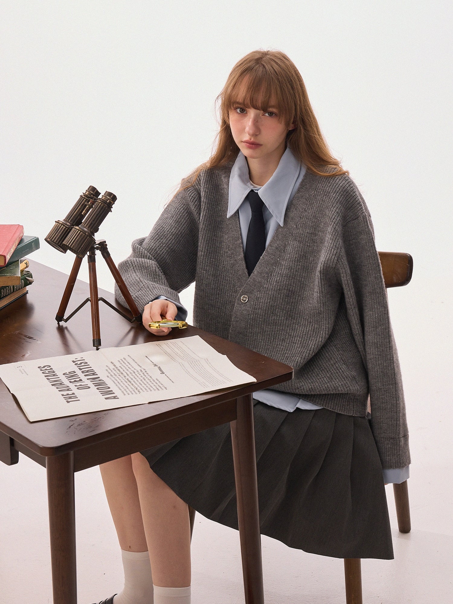 CHOR Premium Sense V-neck Fake Two-piece Shirt Knitted Cardigan Sweater