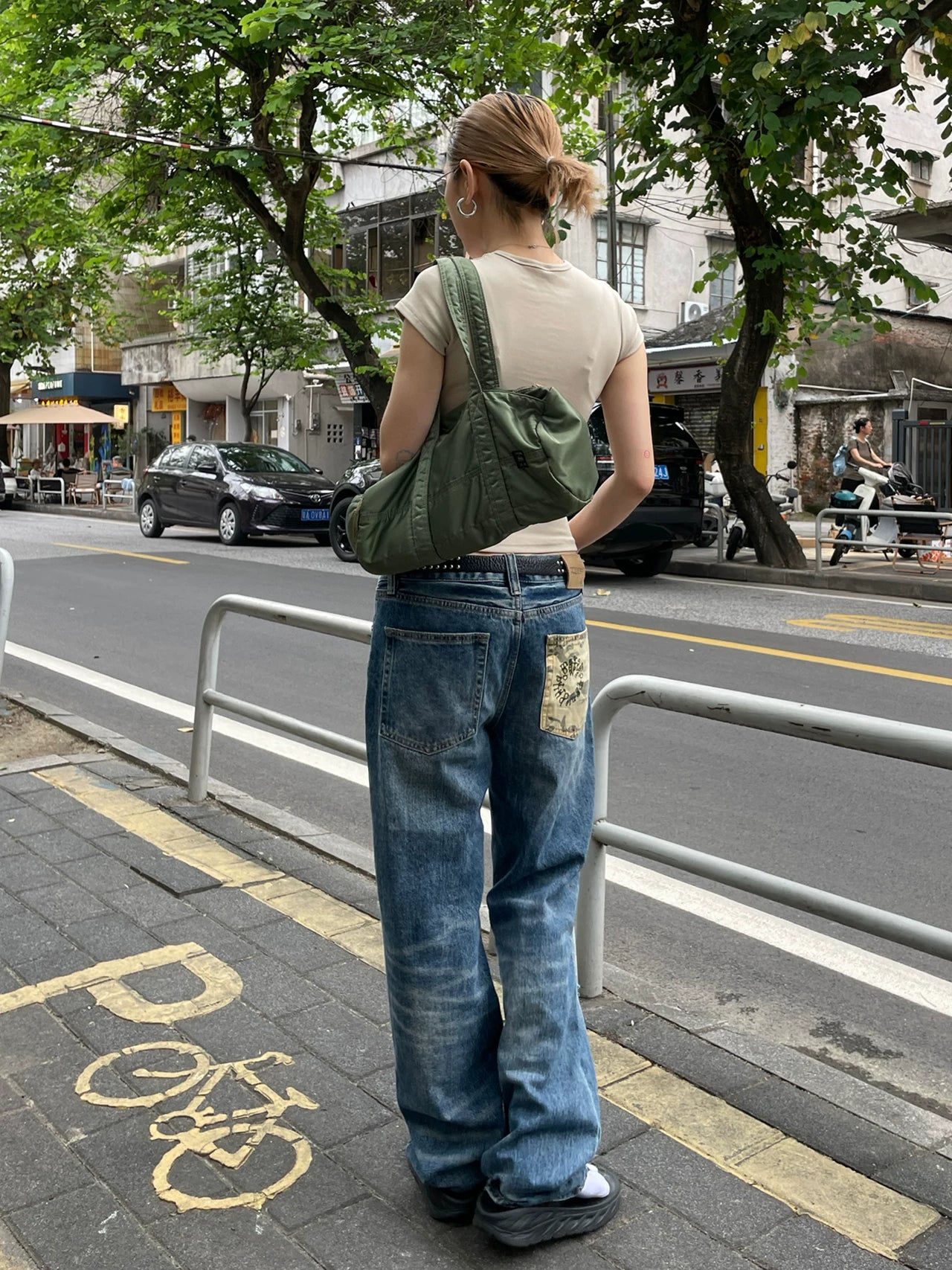 MMBBT Ripped Splicing Embroidered Straight Jeans