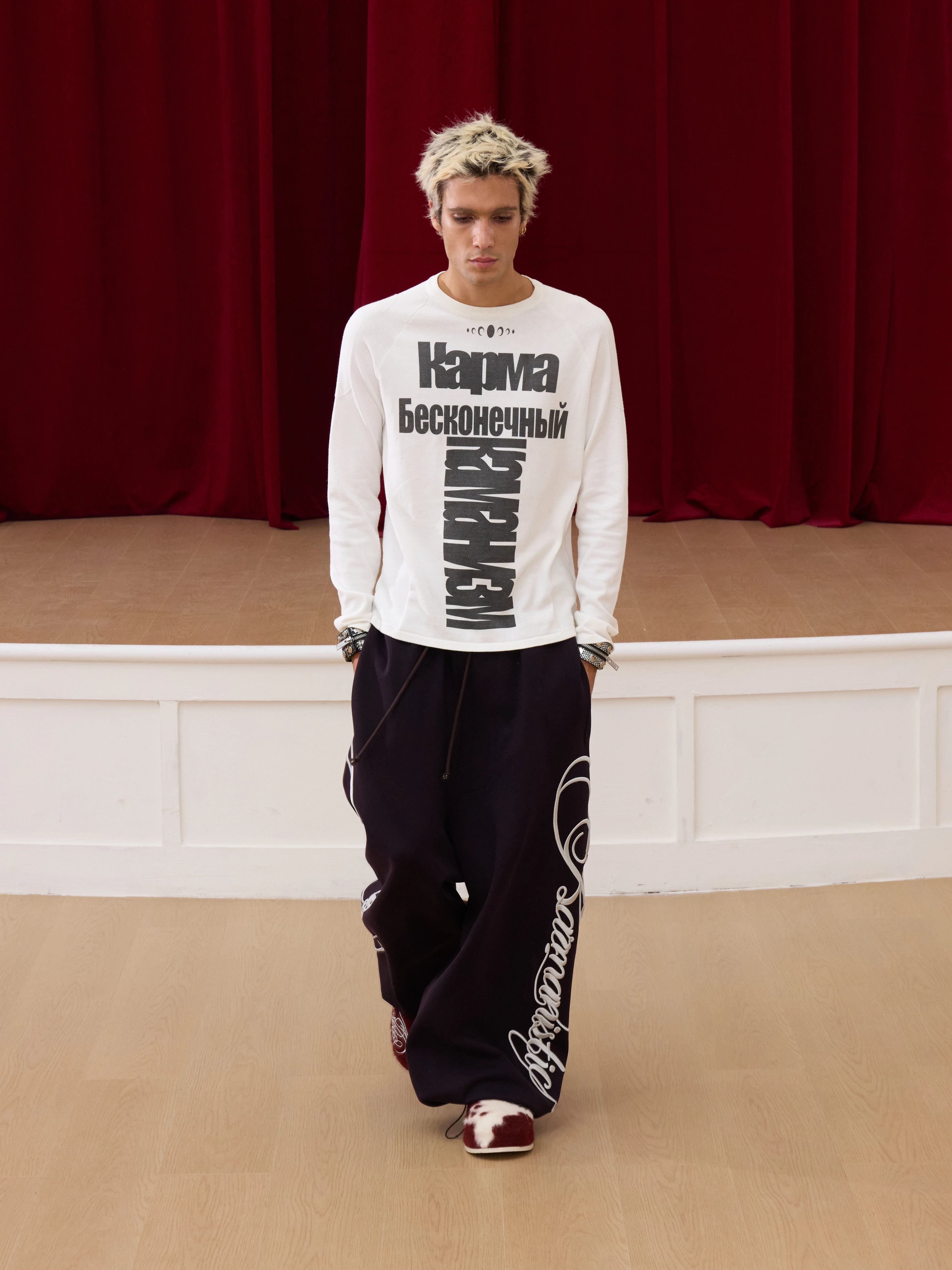 KARMANISTIC Vintage Embroidered Loose Straight Sweatpants