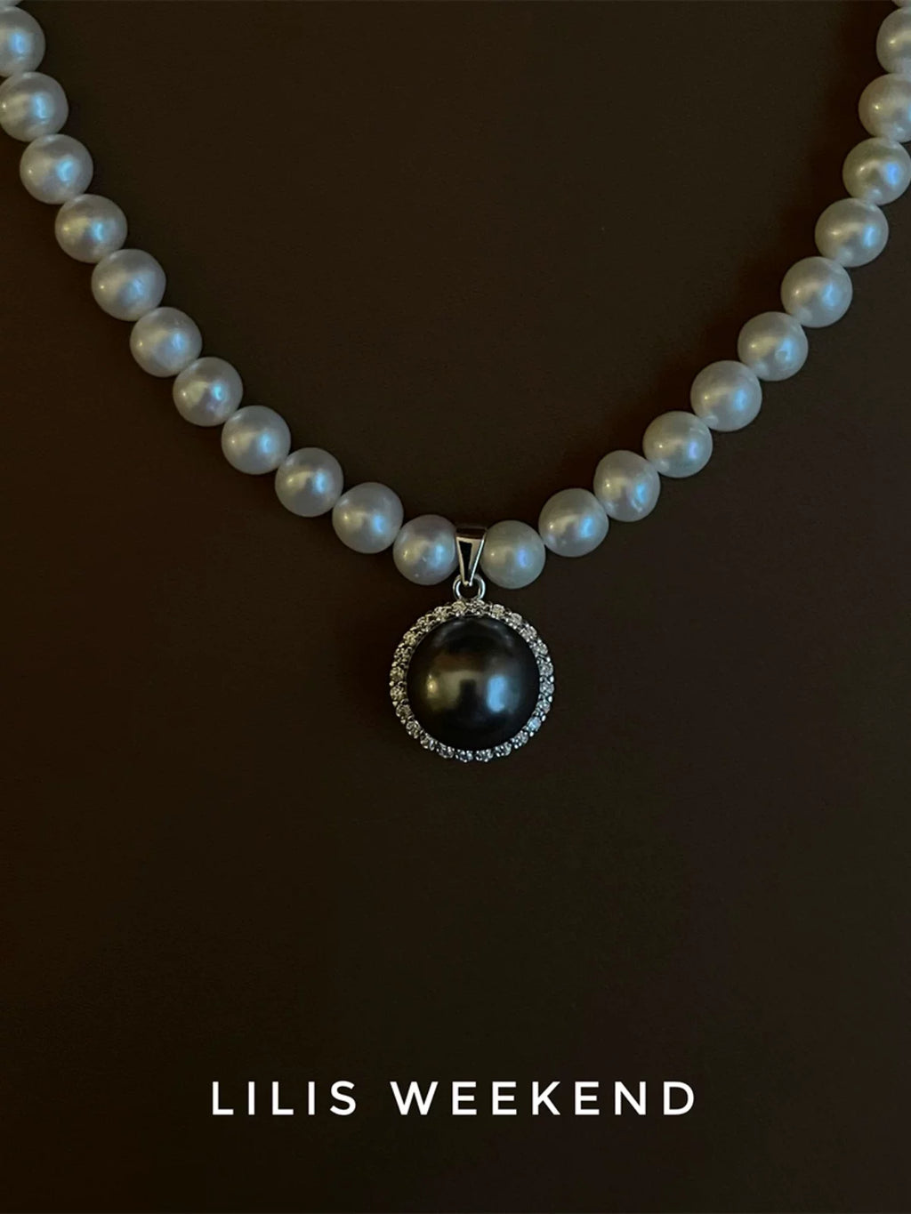 Lilis Weekend Stylish Vintage Natural Freshwater Pearl Necklace