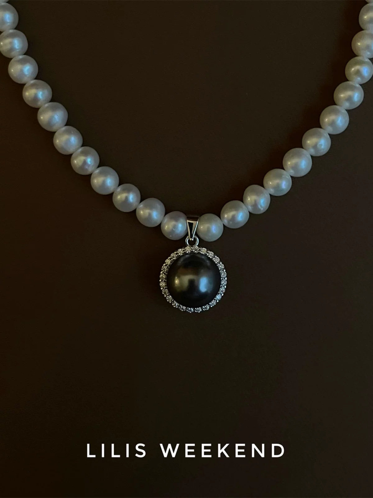 Lilis Weekend Stylish Vintage Natural Freshwater Pearl Necklace