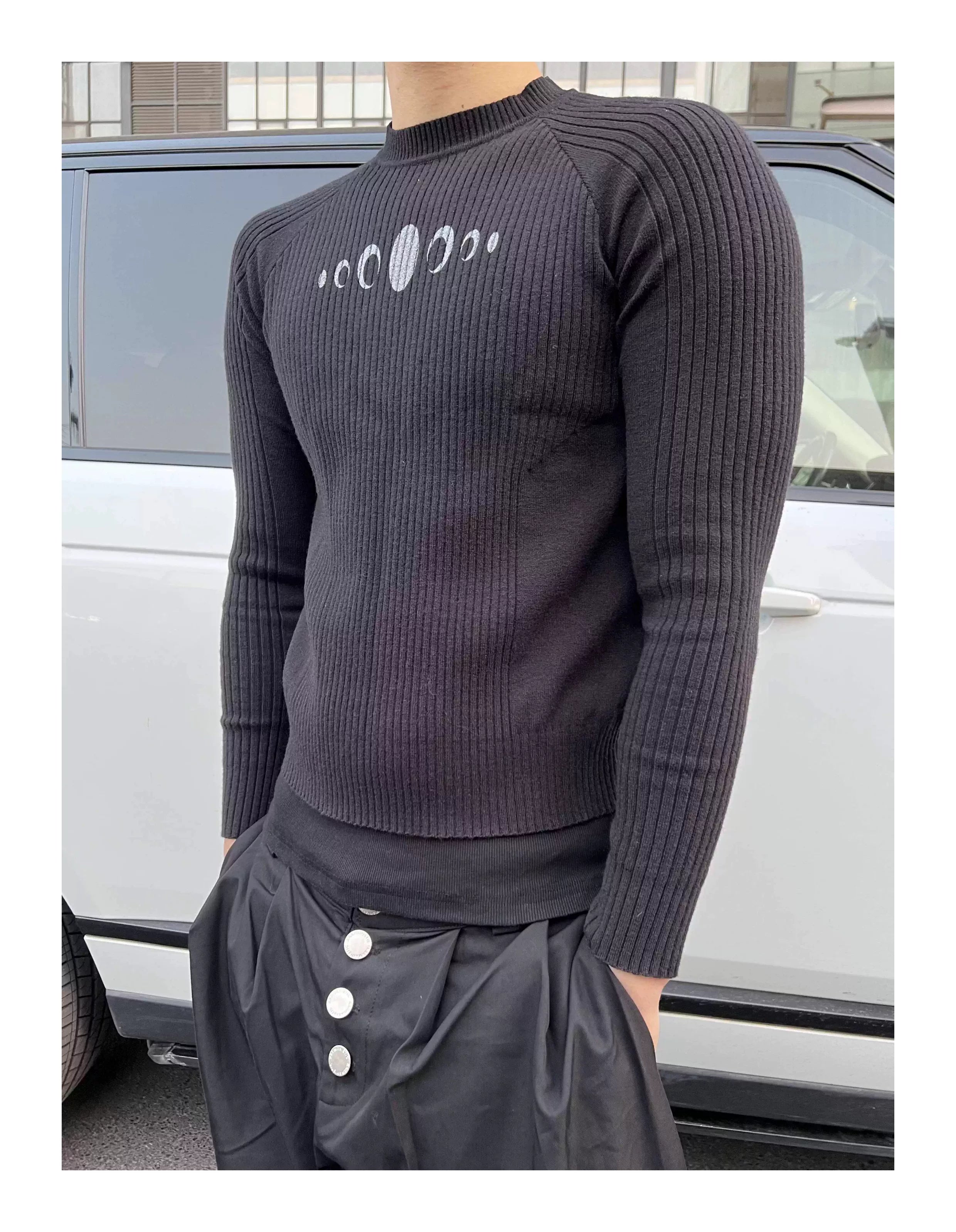 KARMANISTIC slim-fit knitted long-sleeved sweater