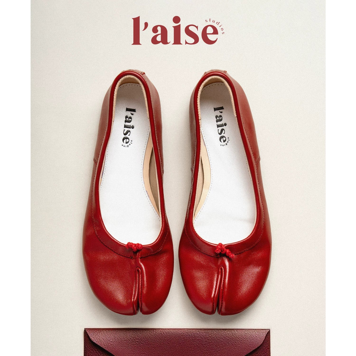 L'aise Flat-bottomed Light-mouth Split-toe Shoes