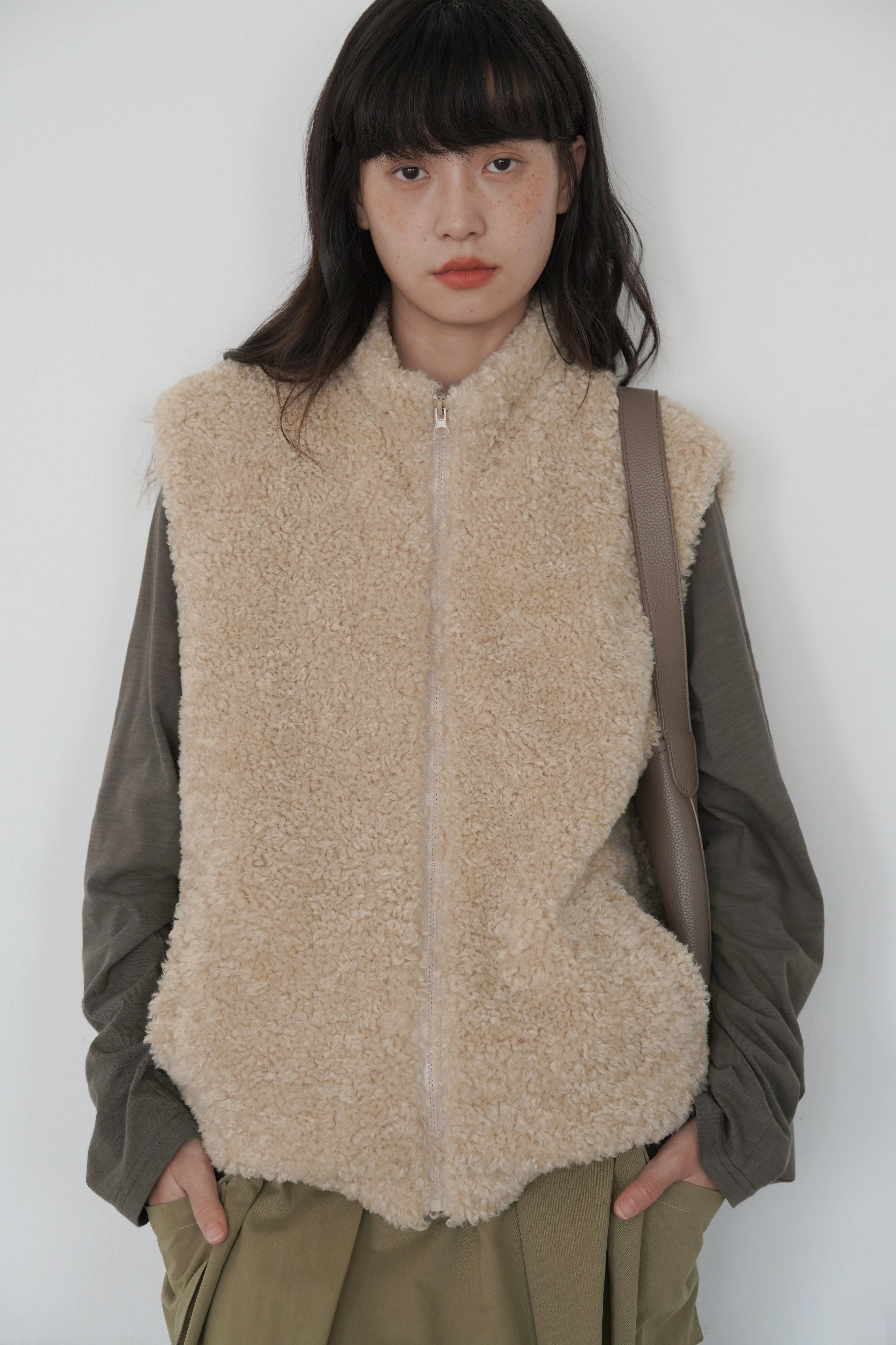 EIGHTHMONTH Warm Versatile Lamb Wool Vest