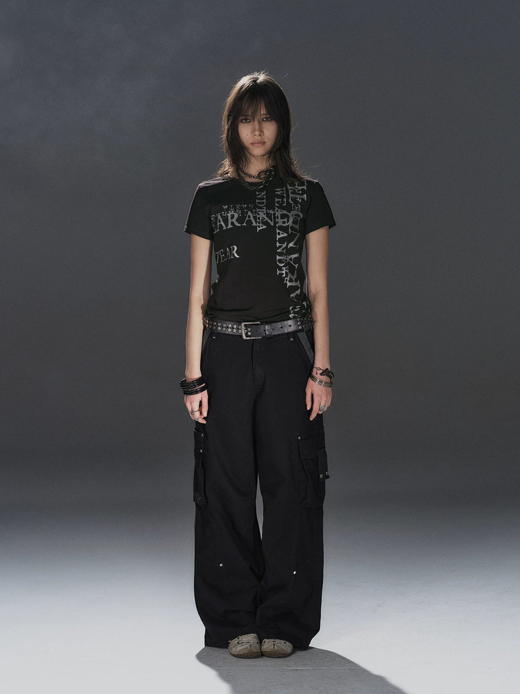 WearAndtear Letter Print Stretch Slim Shoulder Tee