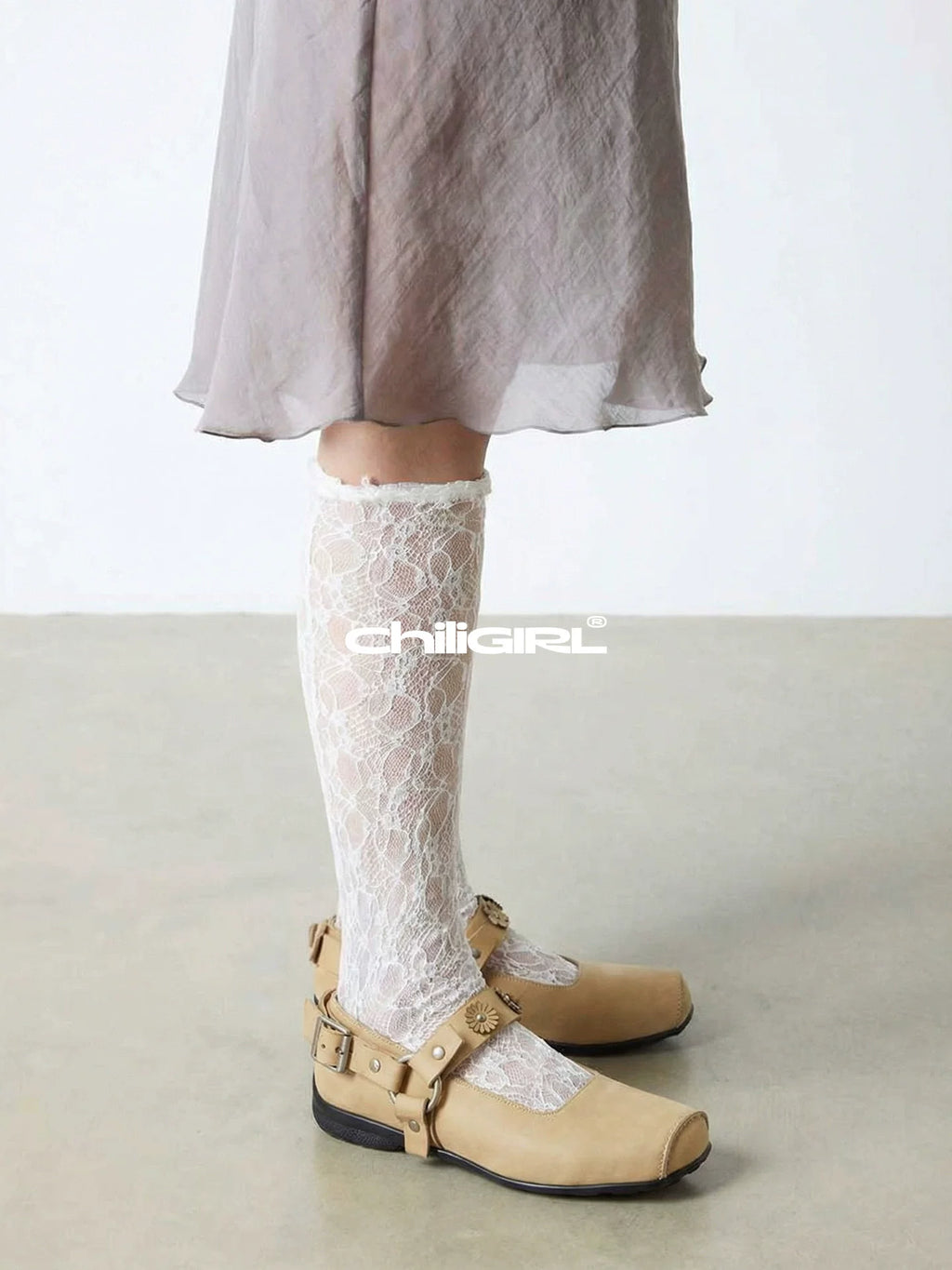 CHILIGIRL Flower One-word Buckle Strap Versatile Shoes