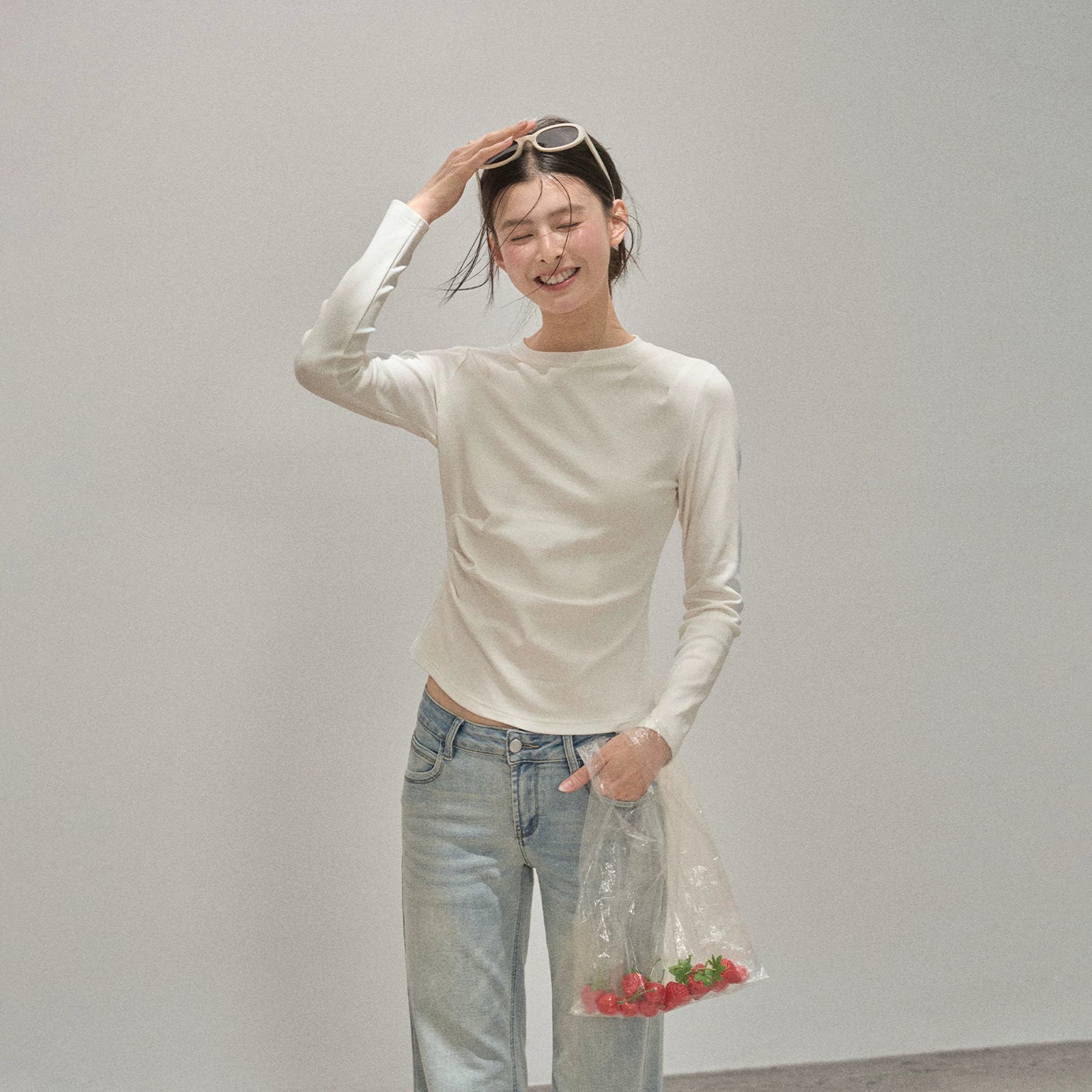 XUJING Crew Neck Shoulder Versatile Skinny Tee