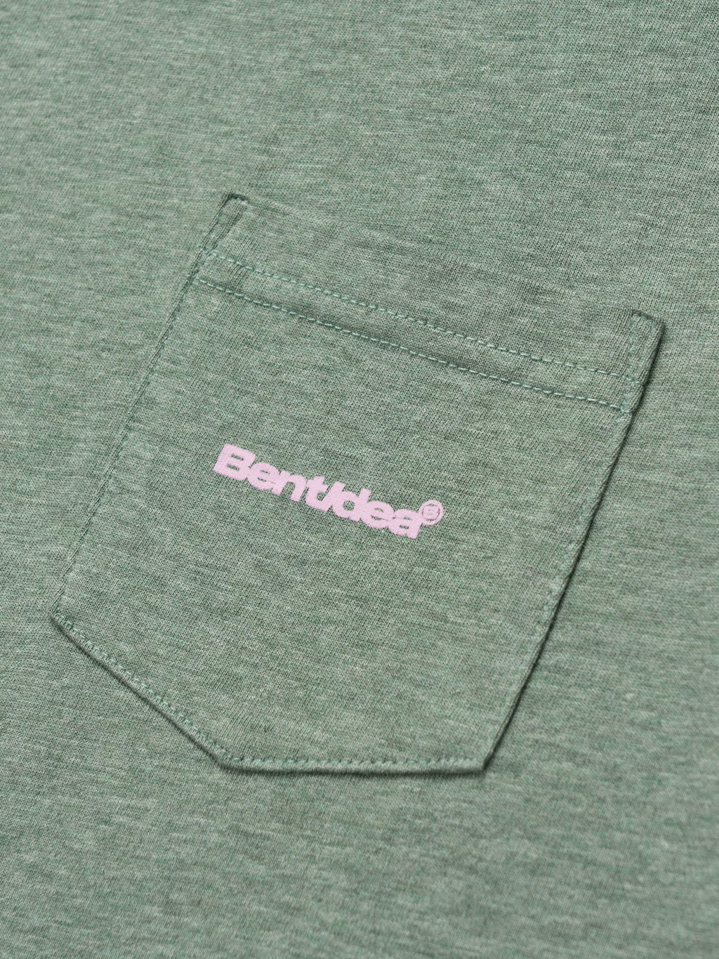 BENT IDEA Pocket Letter Print Loose Tee