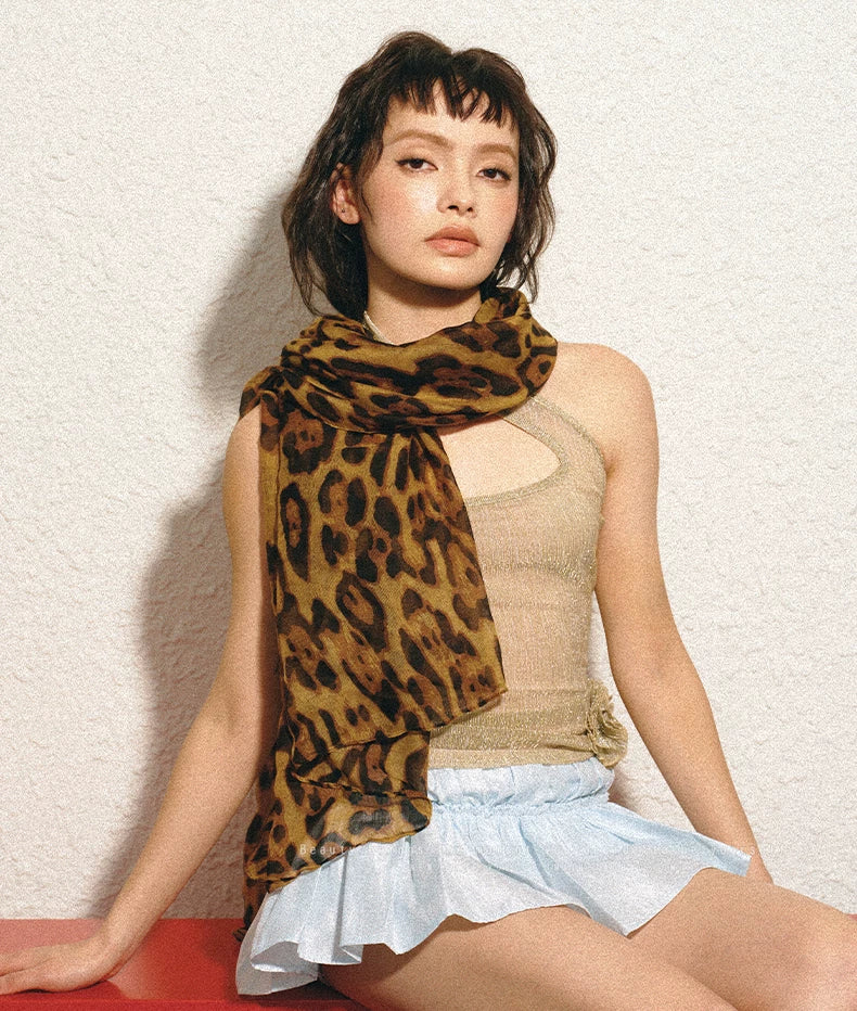 YORSOY Retro Fashionable Leopard Print Silk Scarf
