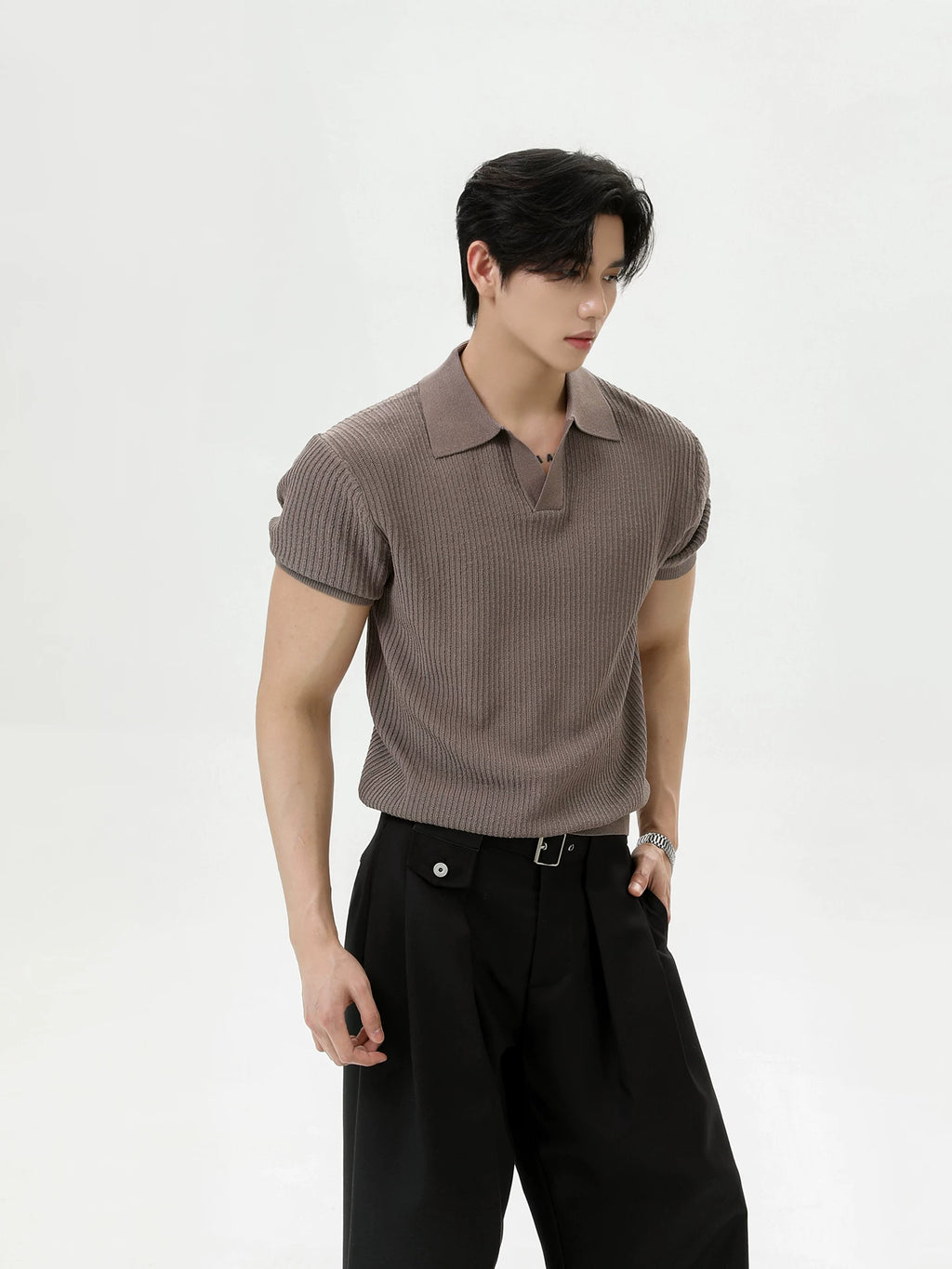 TURNTIDE V-neck Cold Silk Knitted Tee