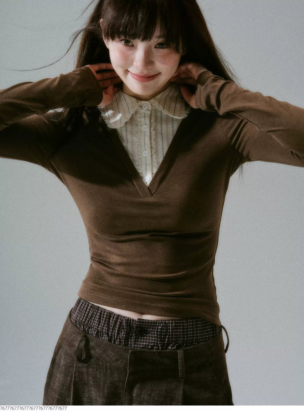LOST FOREST Splicing Doll Crew Neck Lace Stretch Long Sleeve