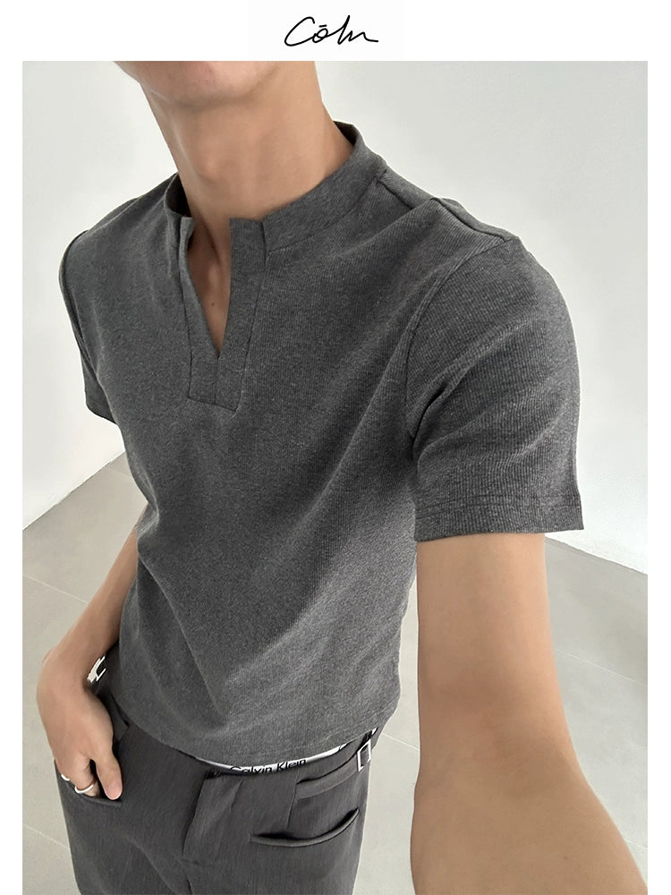 COLN Scissor Collar Slim Short Tee