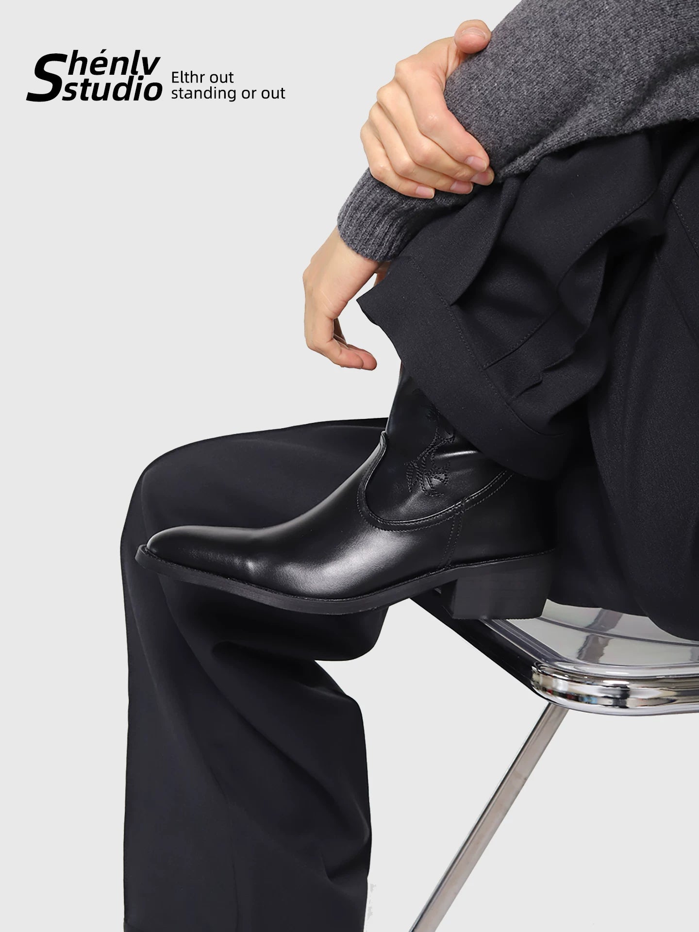 SHENLV STUDIO Side Zipper Individualized Embroidered Pointed Chelsea Boots