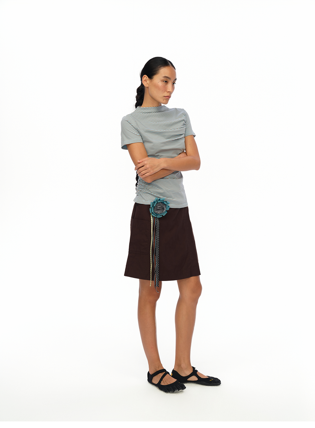 Oinimi Fold Front Shoulder Waist Thin Tee