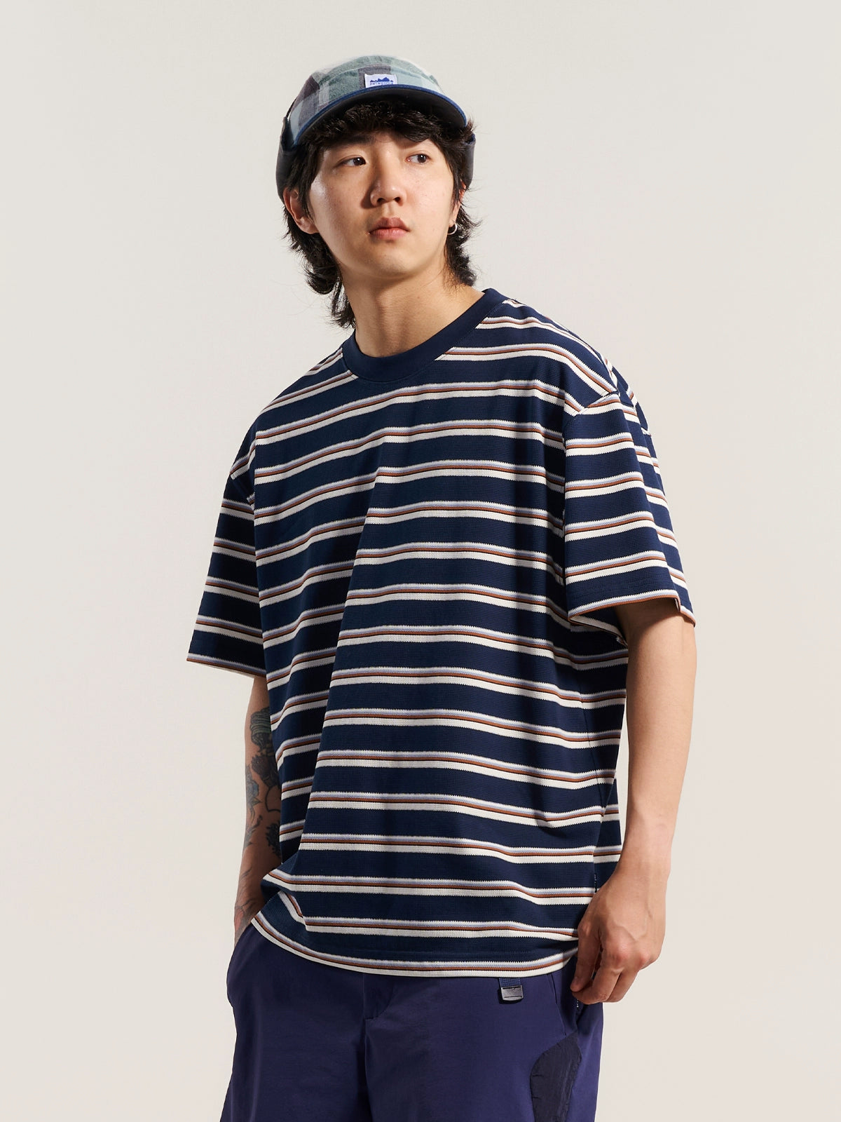 NUMBERSALT25SS Contrasting Stripes Loose Casual Tee