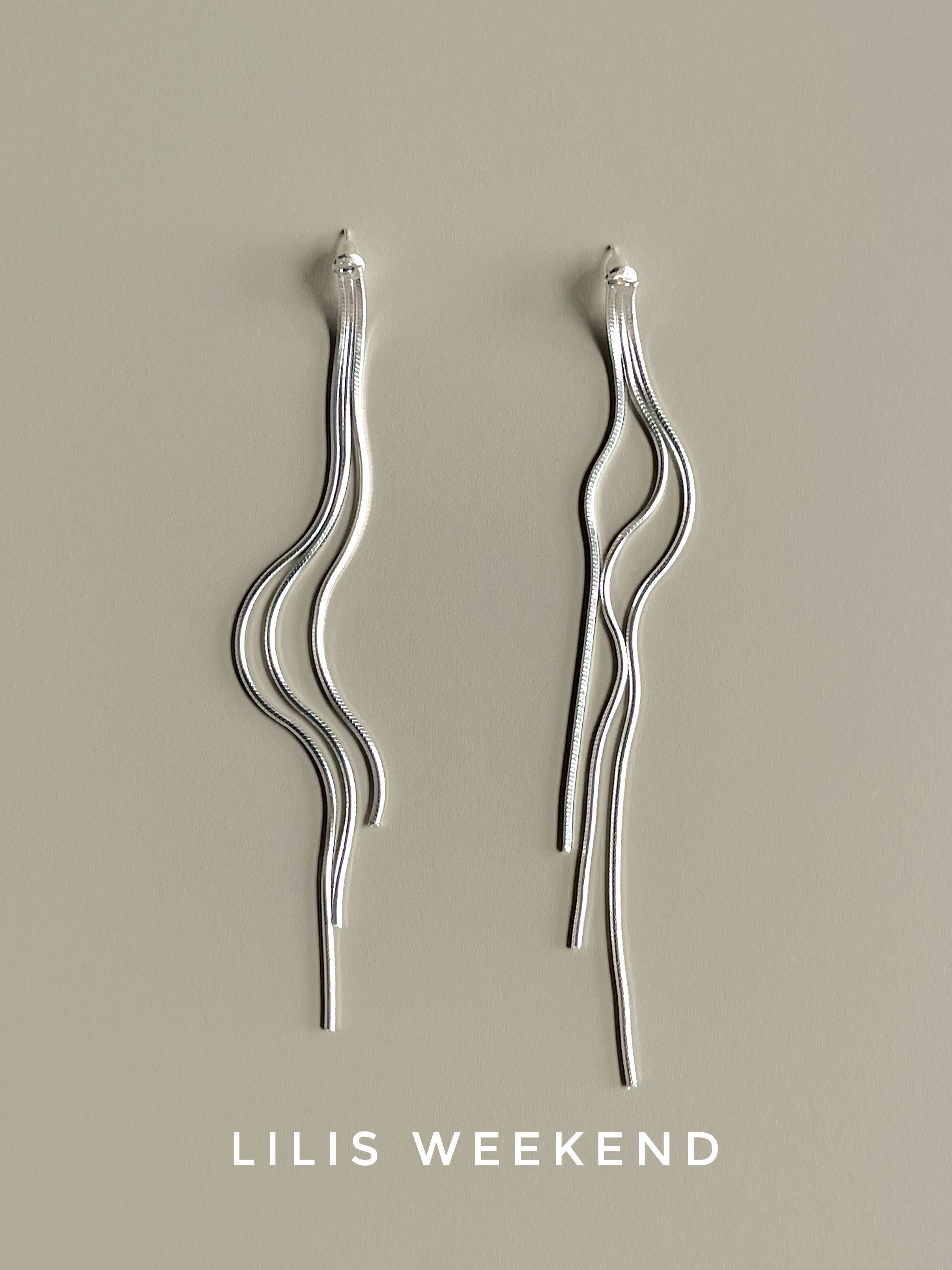 Lilis Week Extra Long Fringed Minimalist Stud Earrings